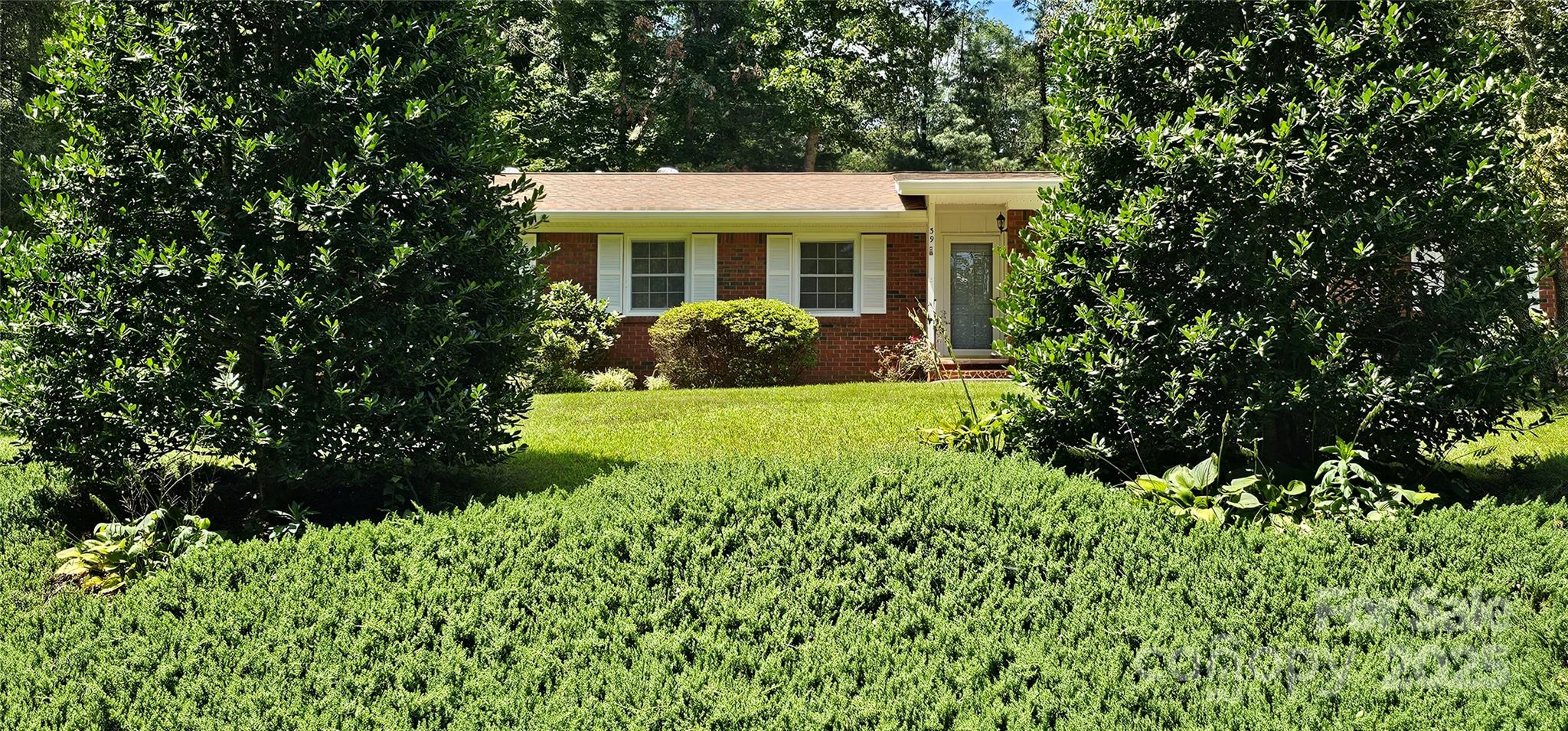 39 Ferncliff Drive Property Photo 5