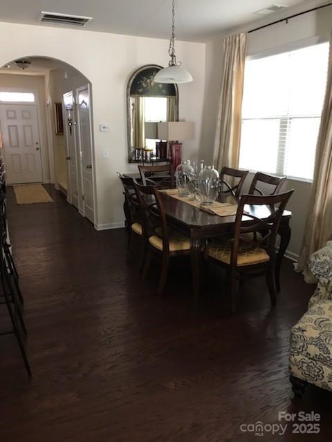 8039 Scarlet Oak Terrace Property Photo 3