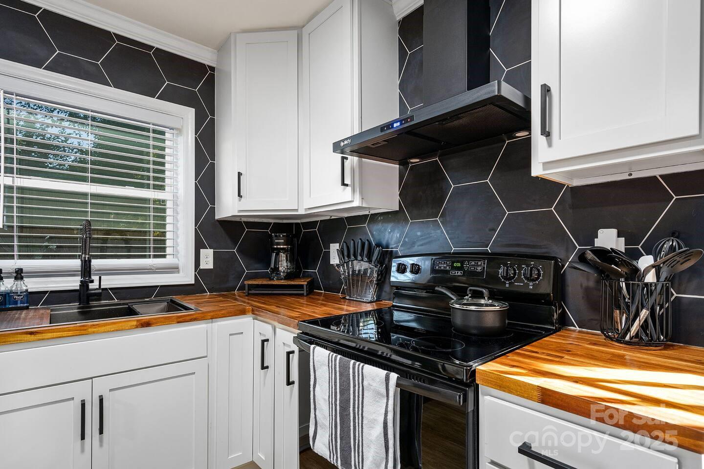 2601 Ashley Road Property Photo 8