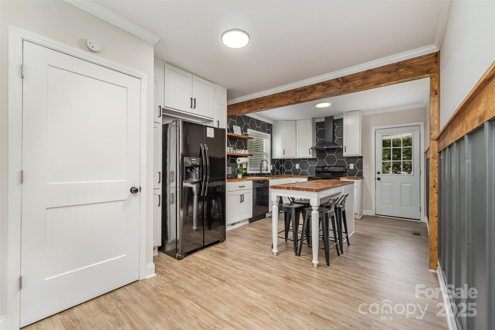 2601 Ashley Road Property Photo 10