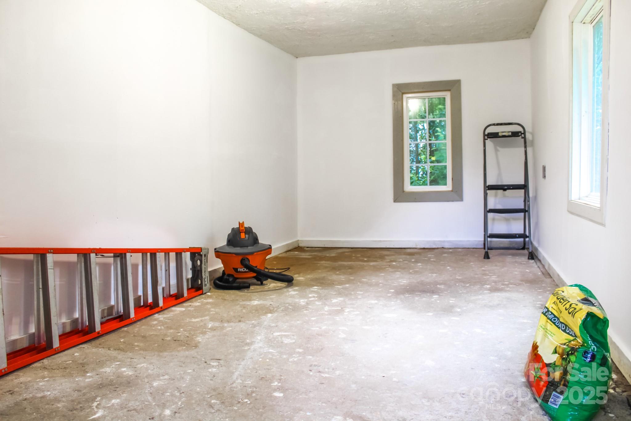 2601 Ashley Road Property Photo 23