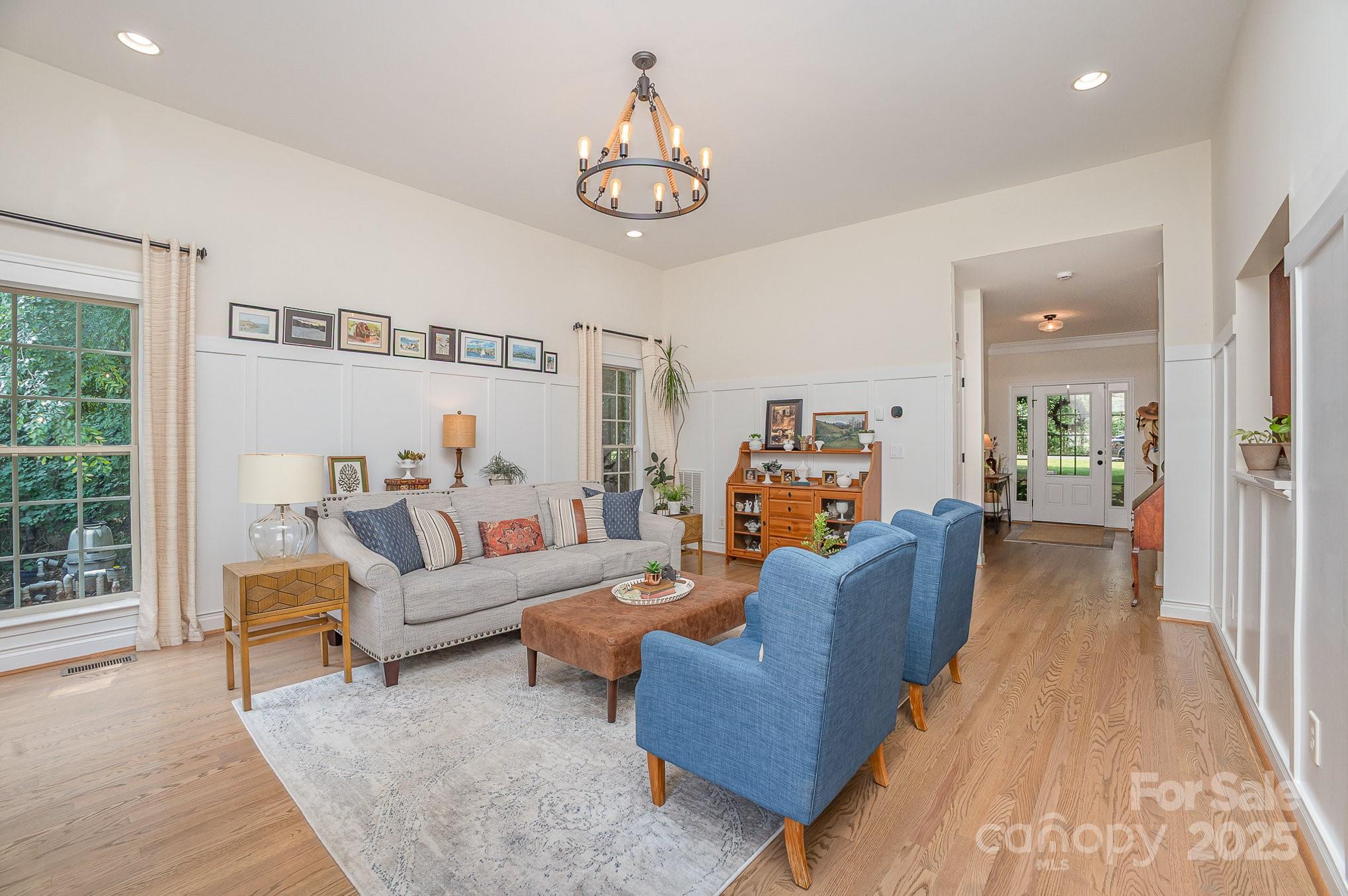 8121 Cane Pointe Lane Property Photo 10