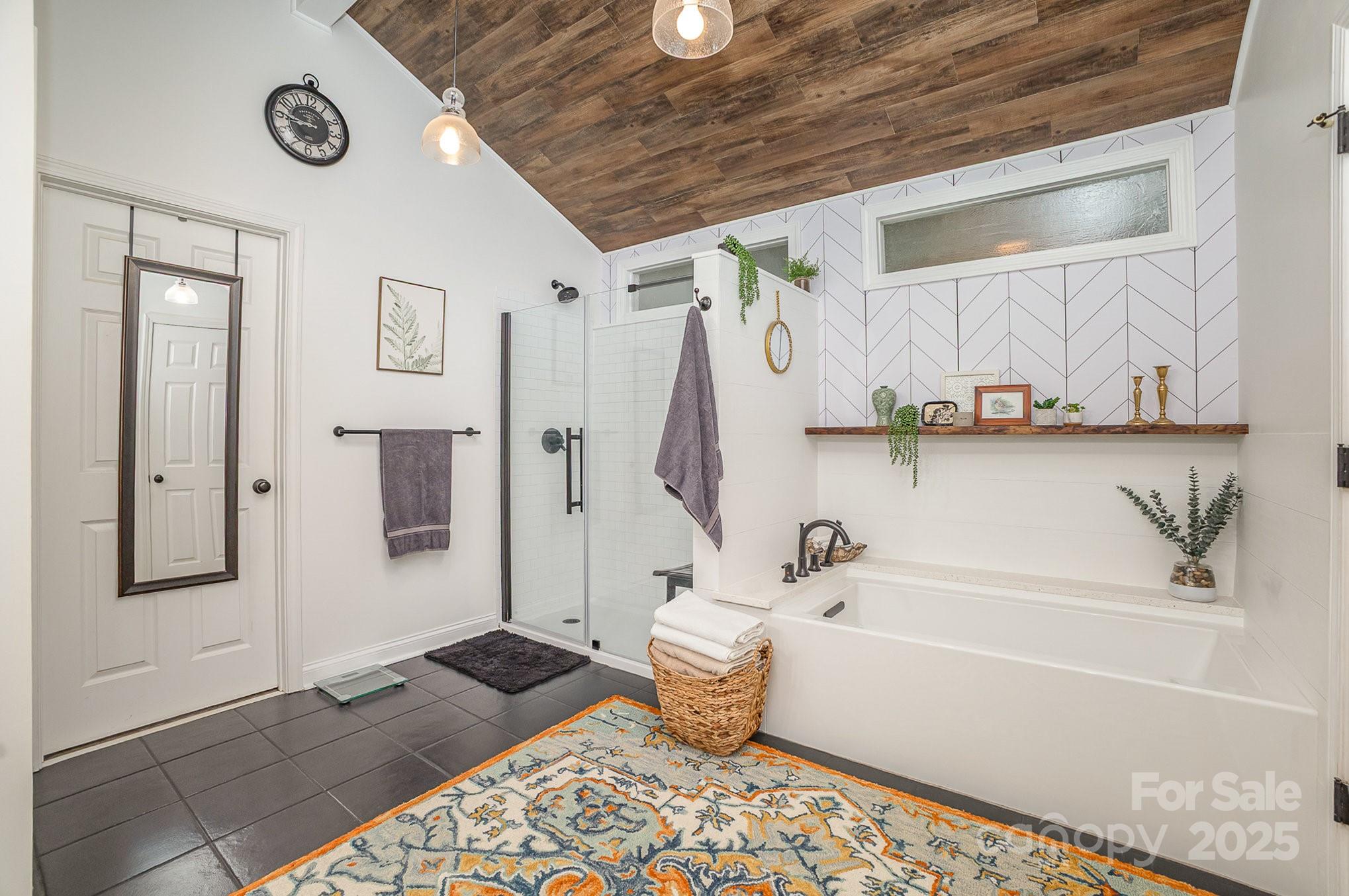 8121 Cane Pointe Lane Property Photo 24