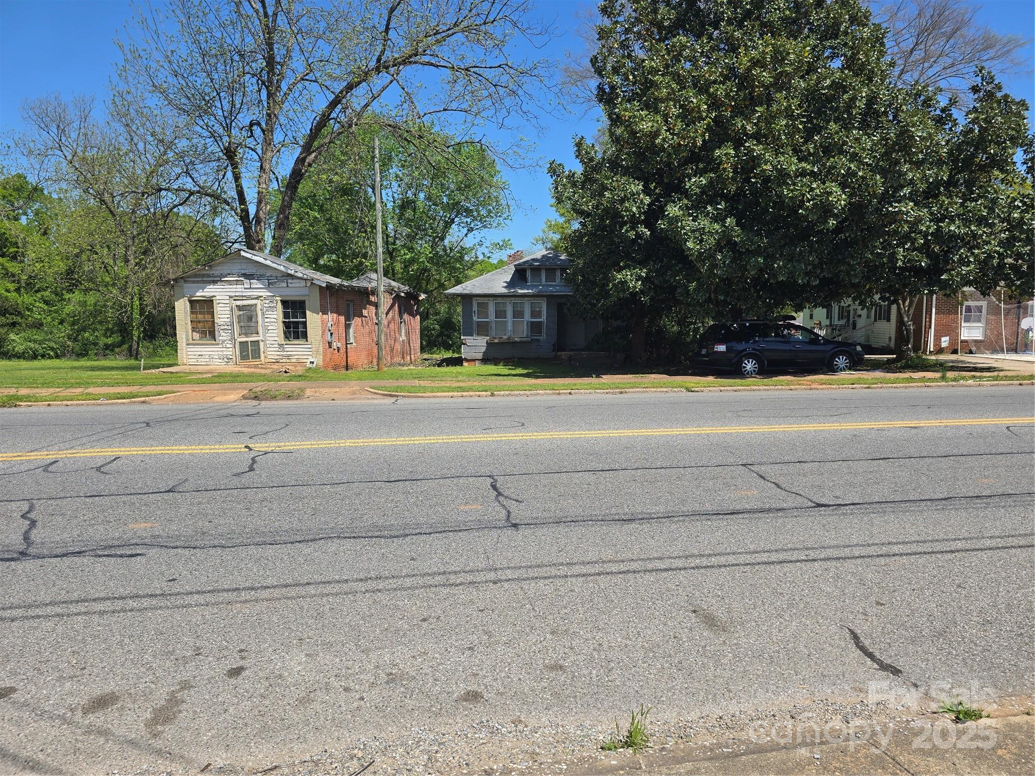 530 W Frederick Street Property Photo 5