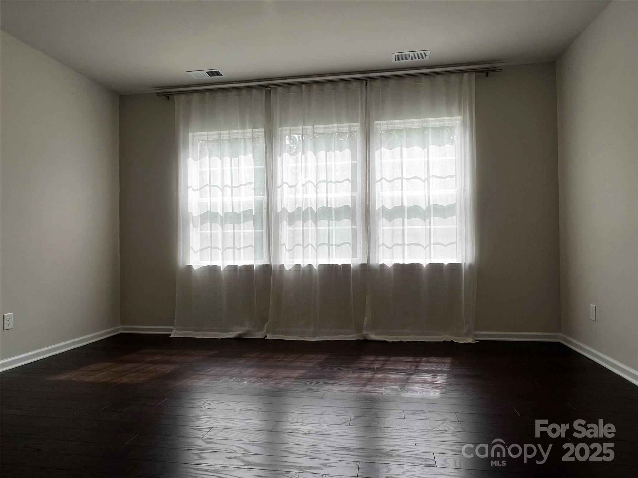 147 Dubois Drive Property Photo 16