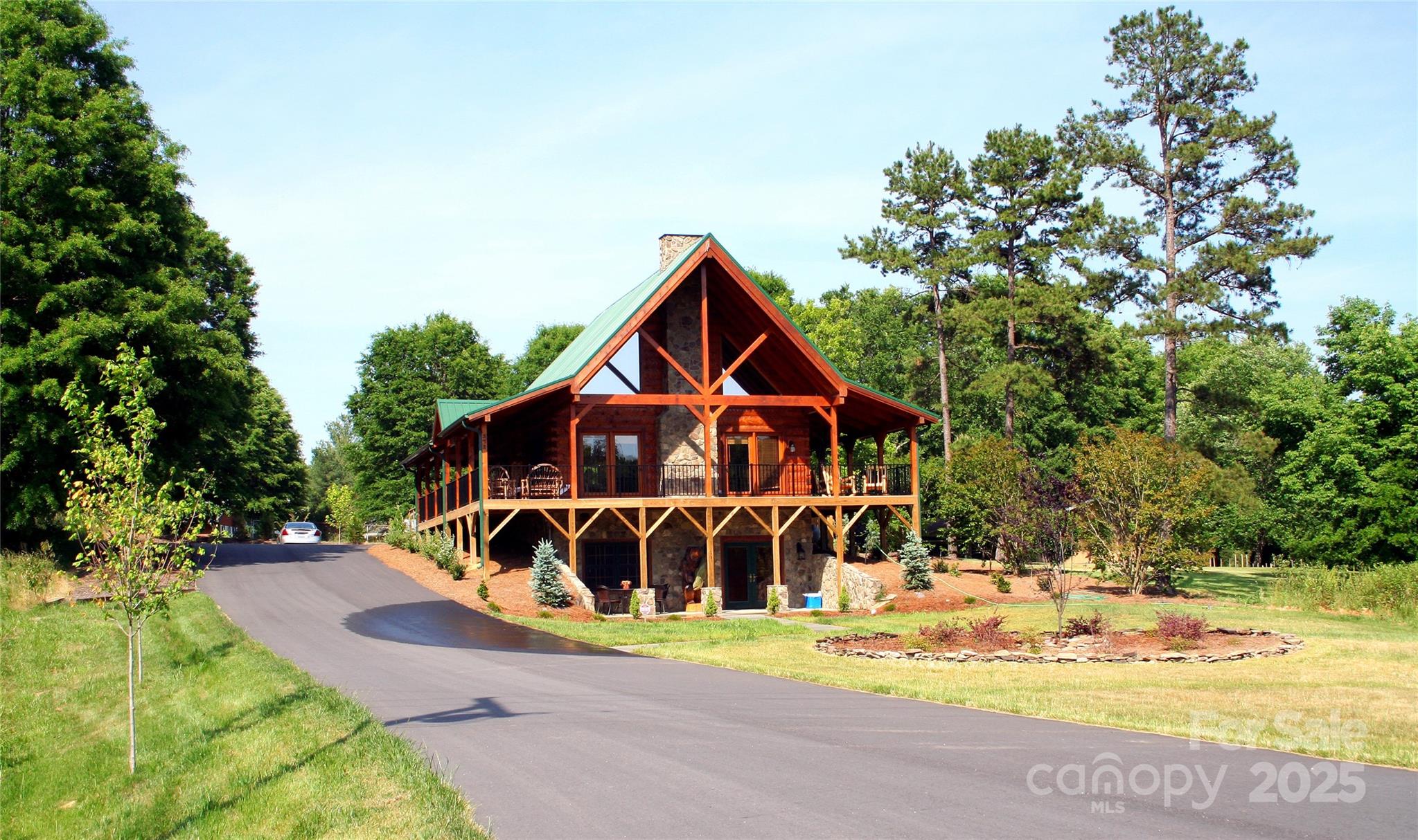 371 Valley Road Property Photo 3