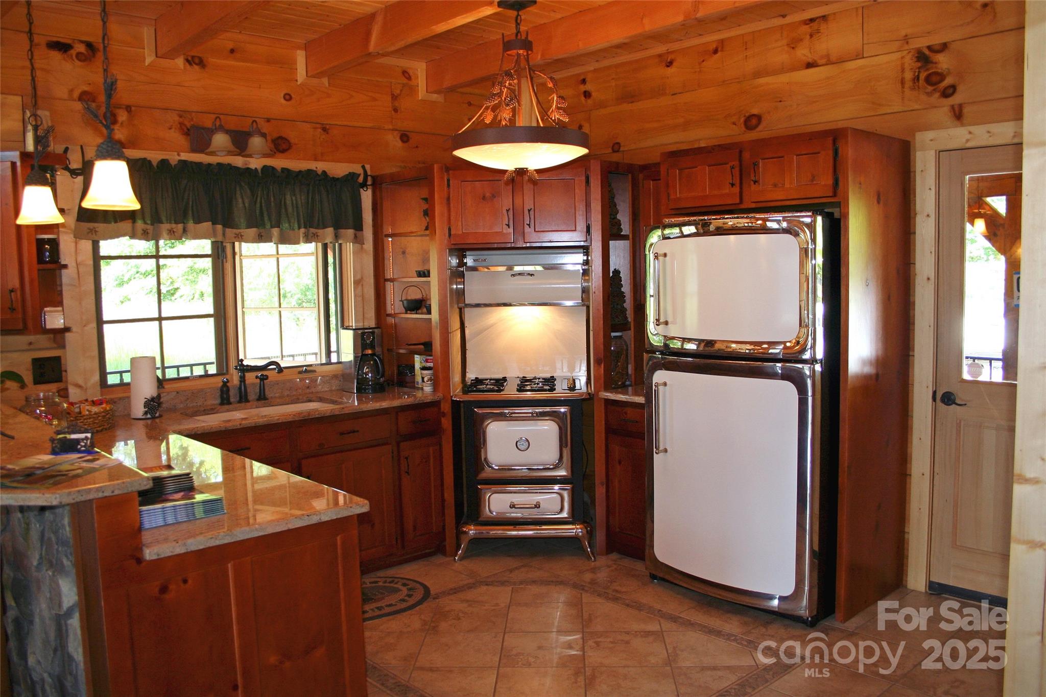 371 Valley Road Property Photo 8