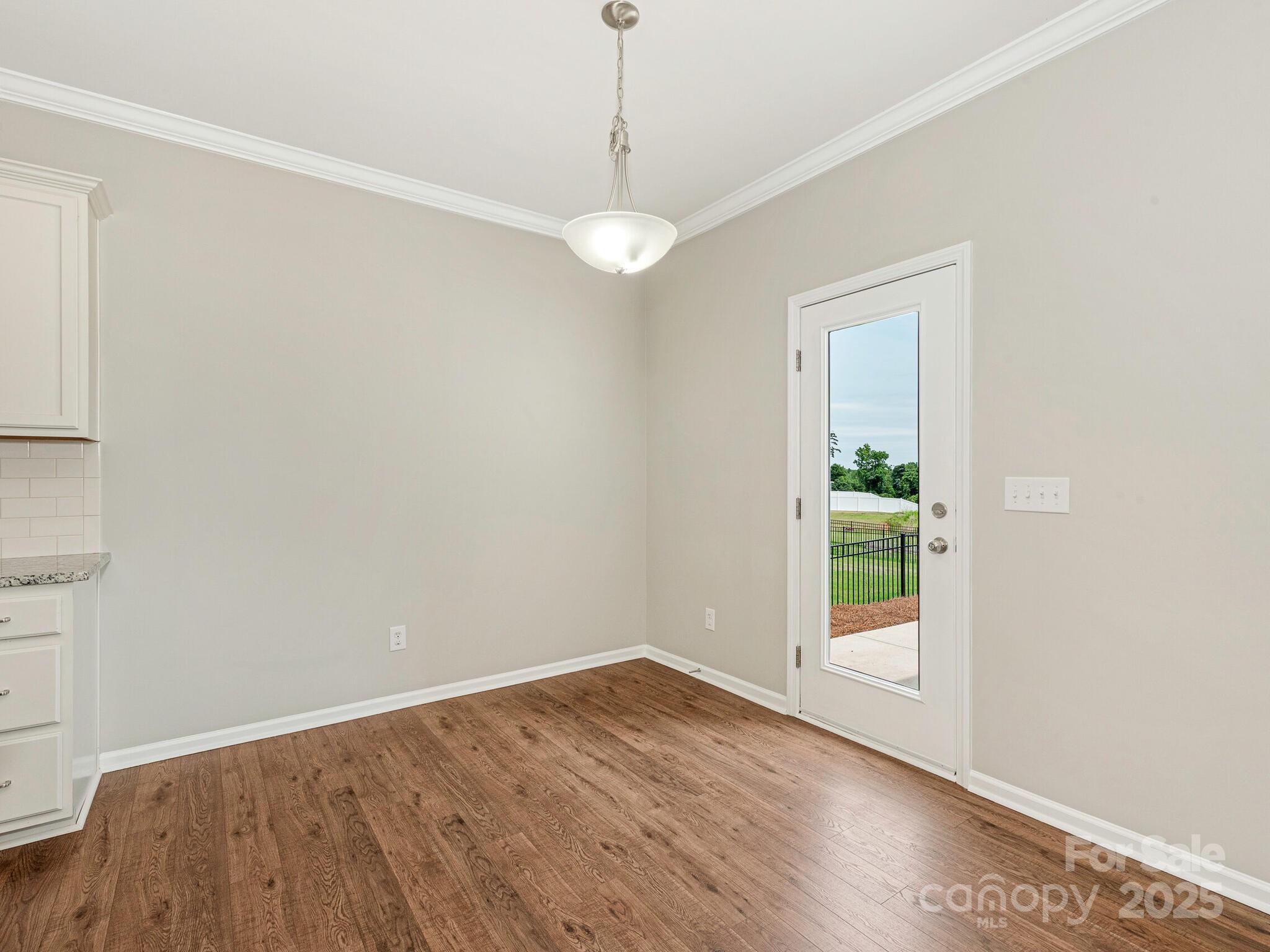 4912 Grace View Drive Property Photo 12
