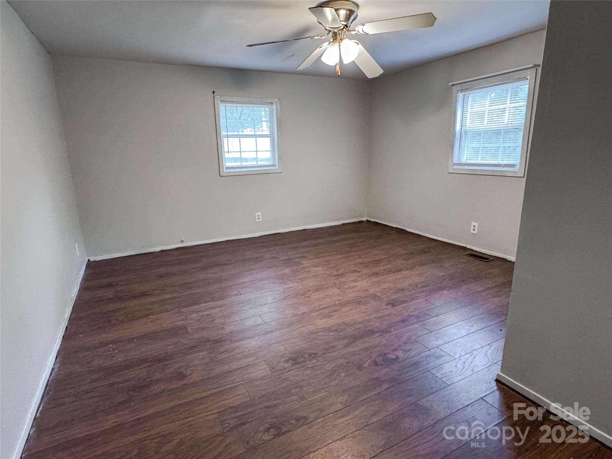 1145 Daniel Road Property Photo 13