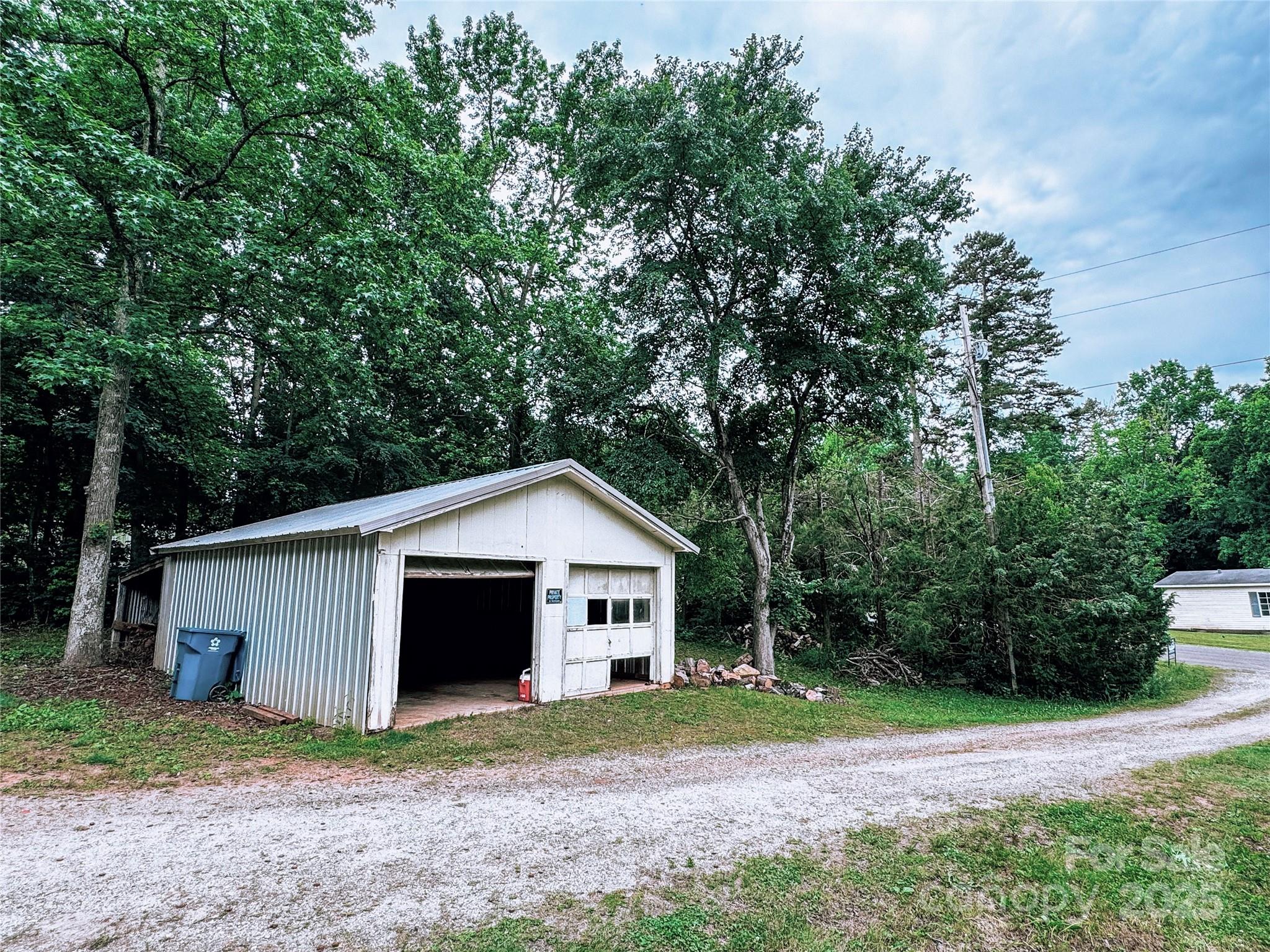 1145 Daniel Road Property Photo 20