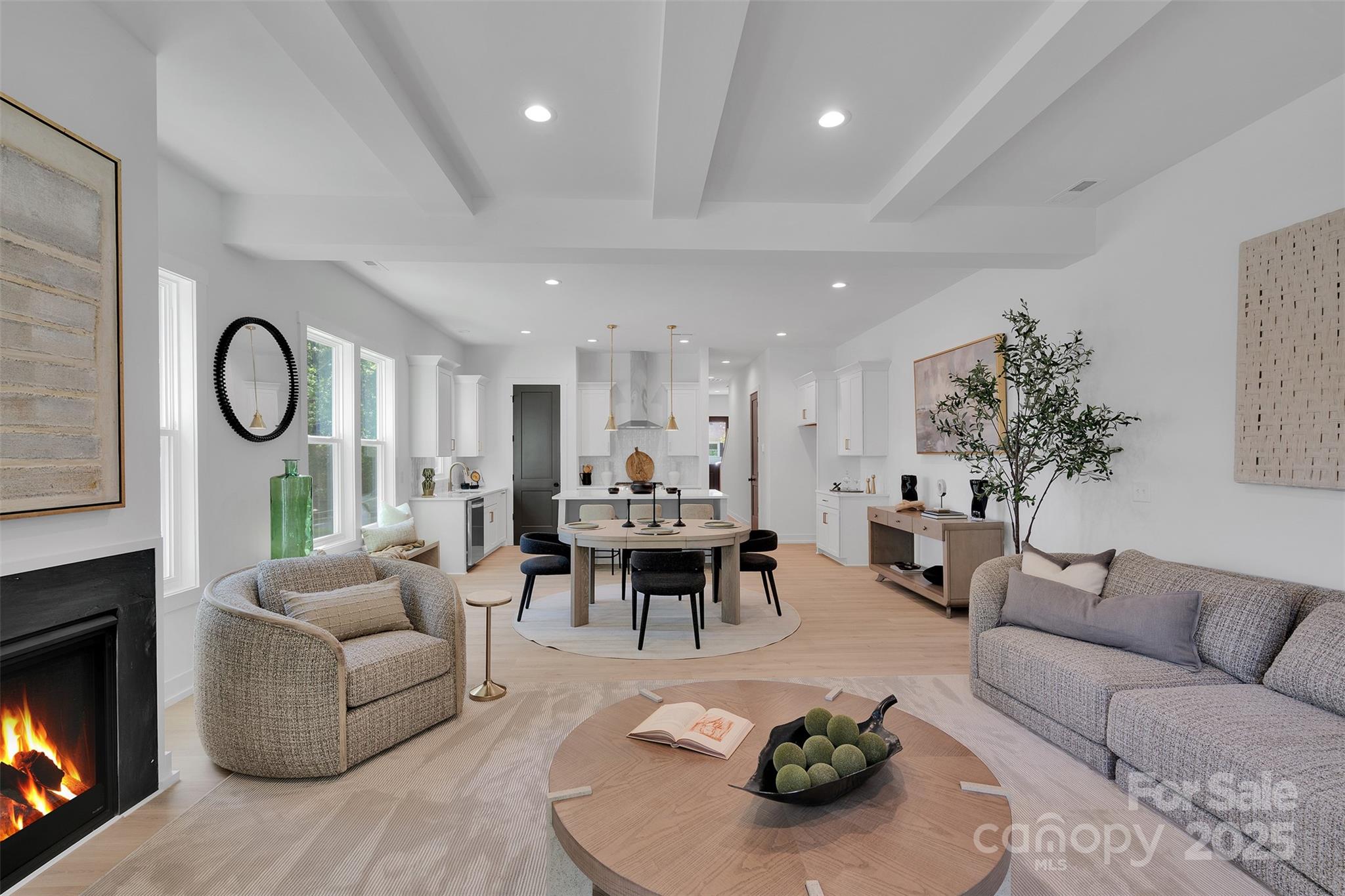 5615 Lantana Avenue B Property Photo 5