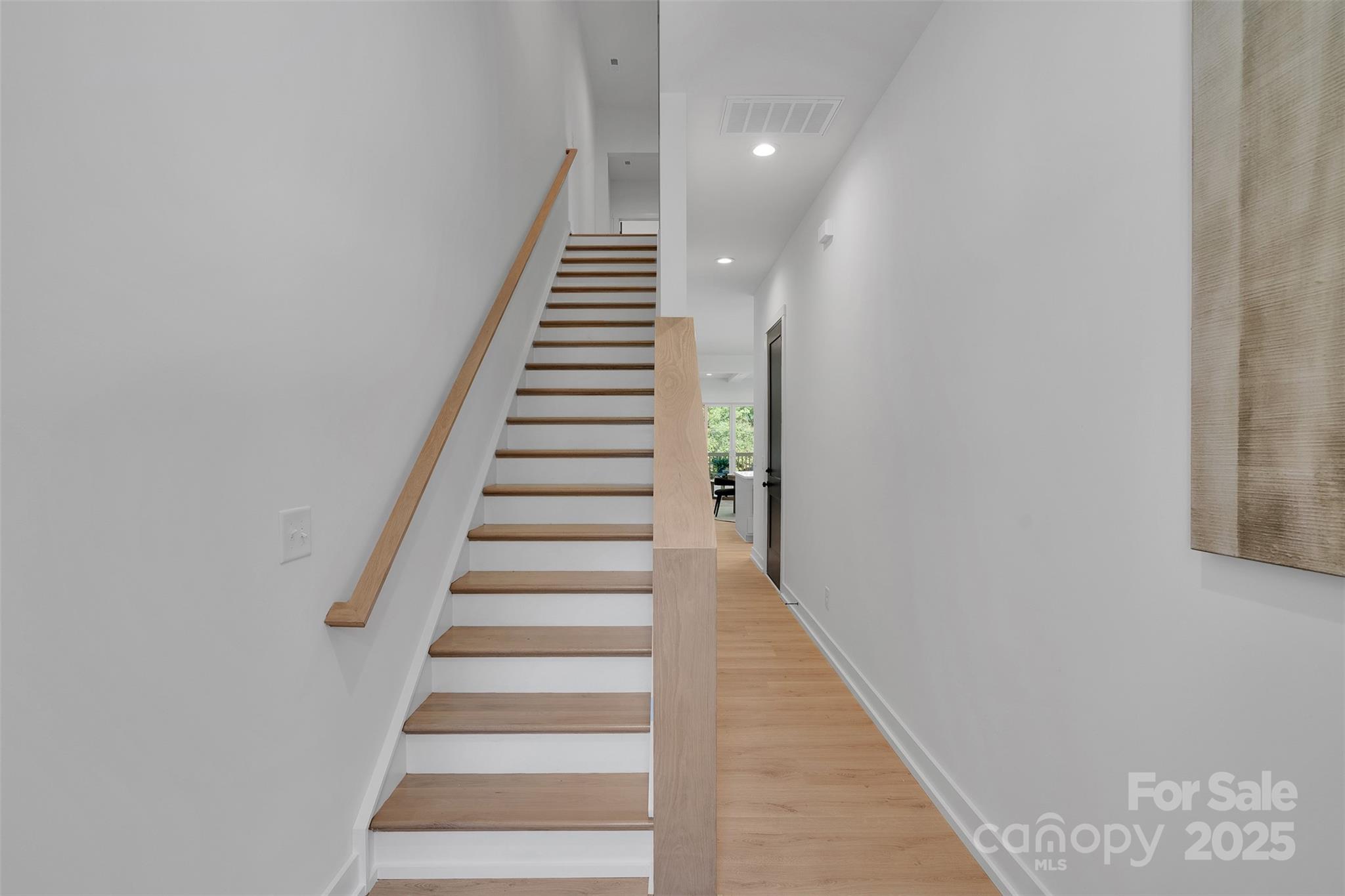 5615 Lantana Avenue B Property Photo 13