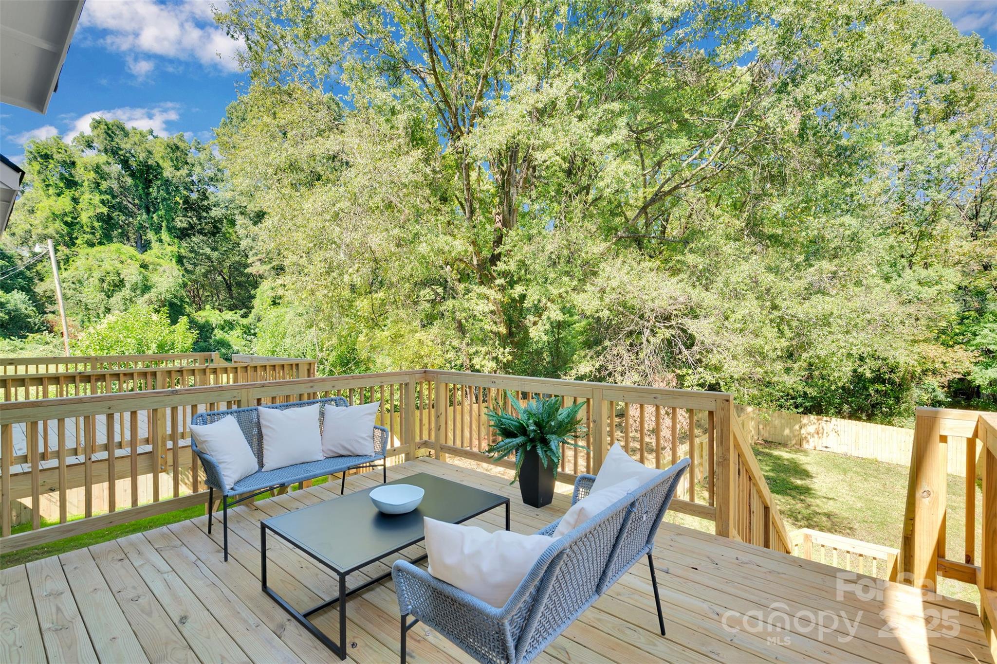 5615 Lantana Avenue B Property Photo 26