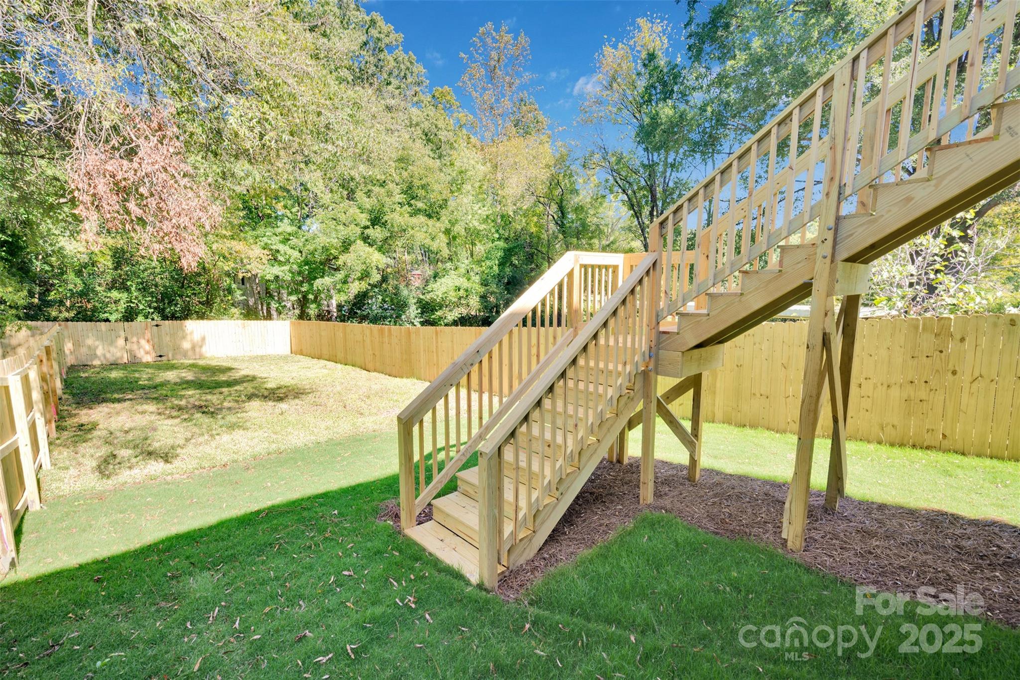 5615 Lantana Avenue B Property Photo 28