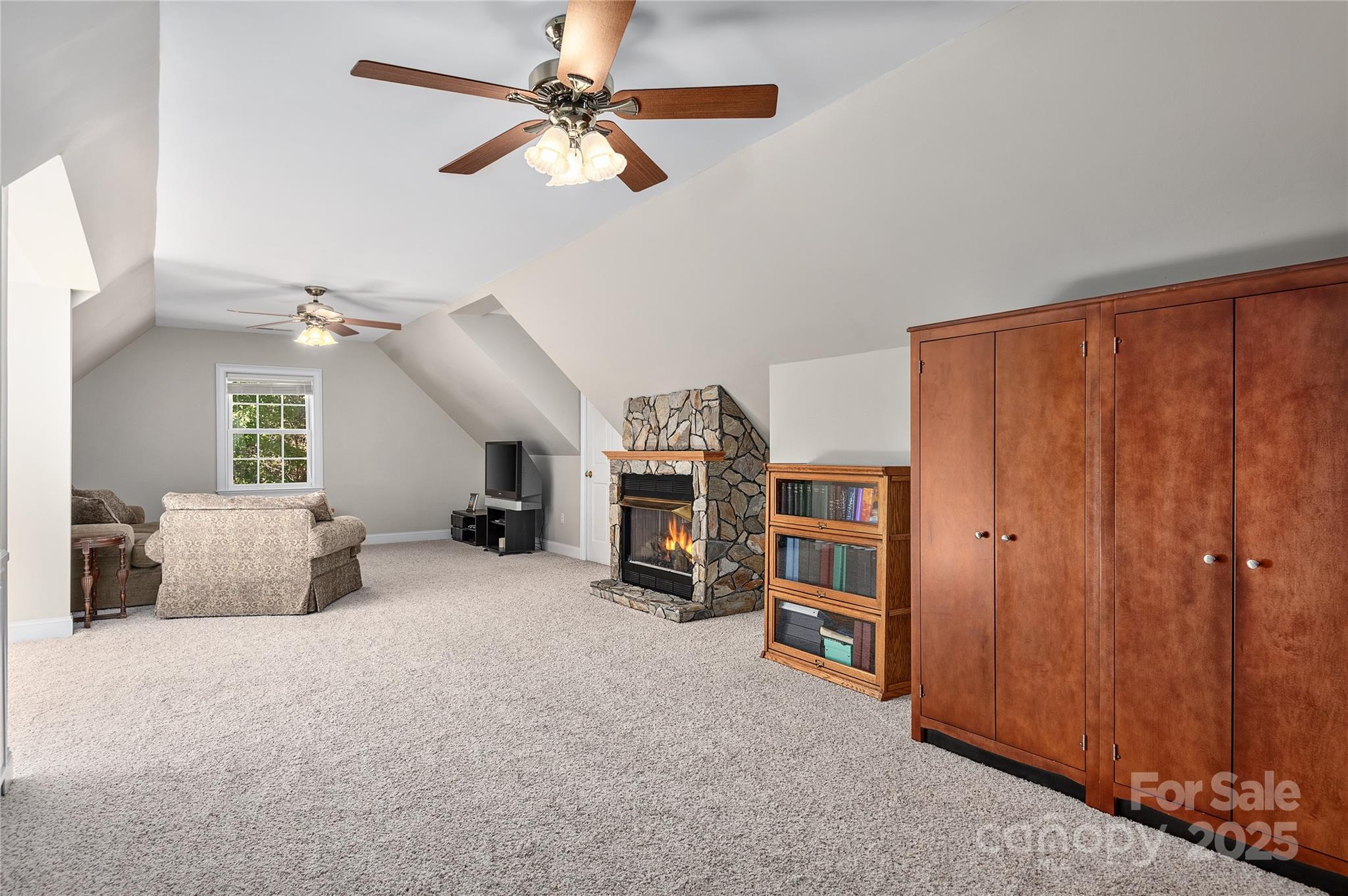 733 Hidden Hills Drive Property Photo 27
