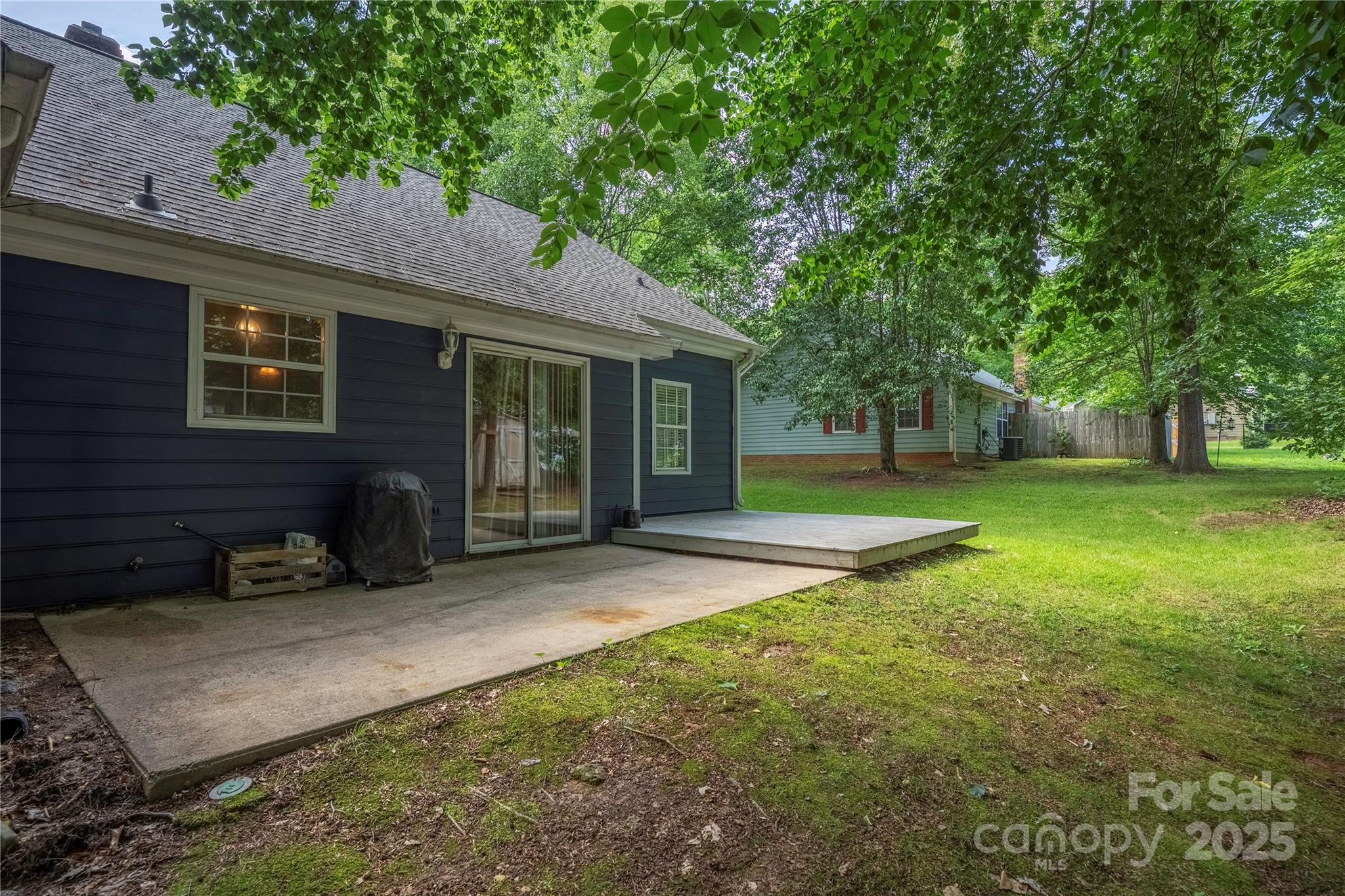 172 Valleybrook Drive 8 Property Photo 5