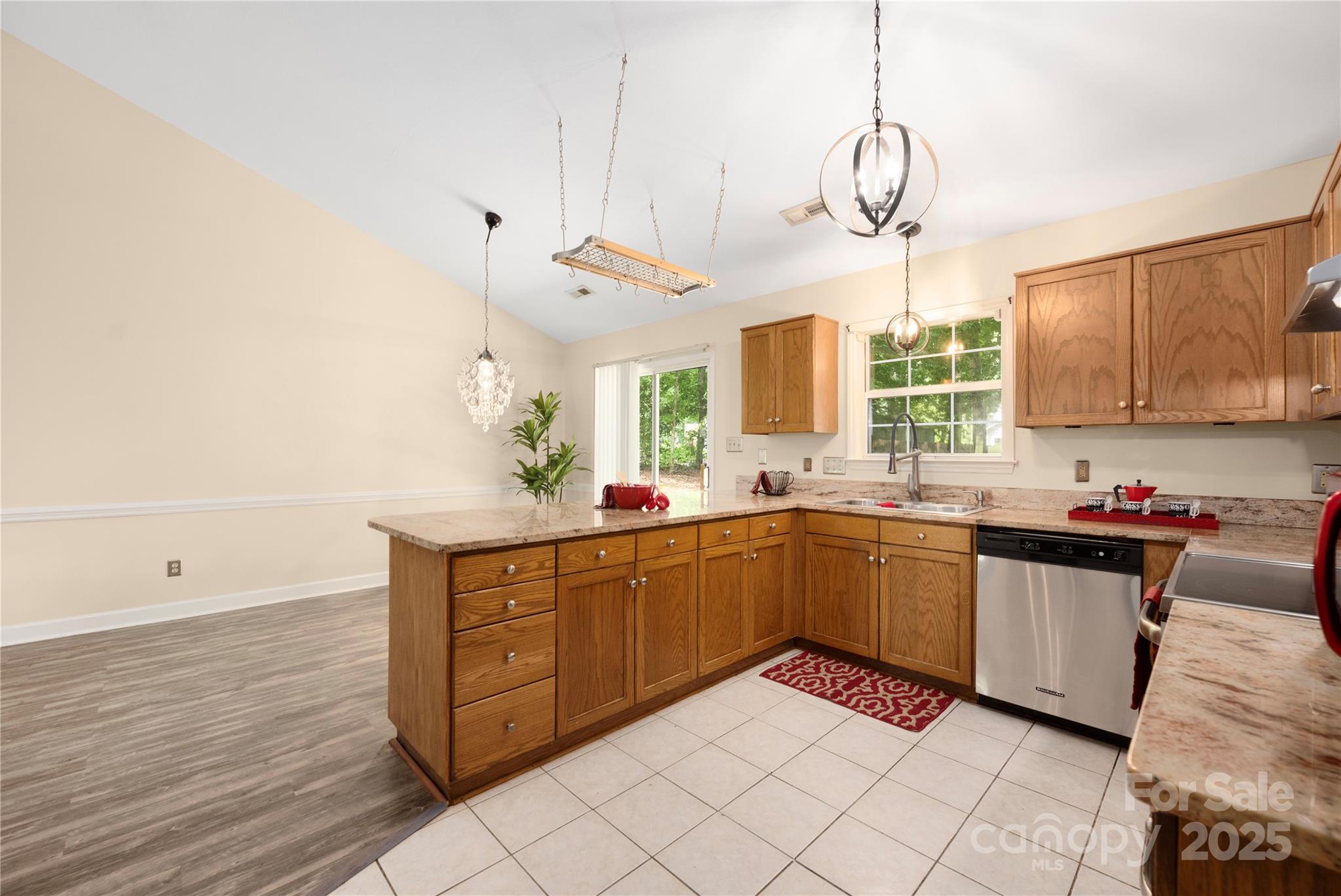 172 Valleybrook Drive 8 Property Photo 14