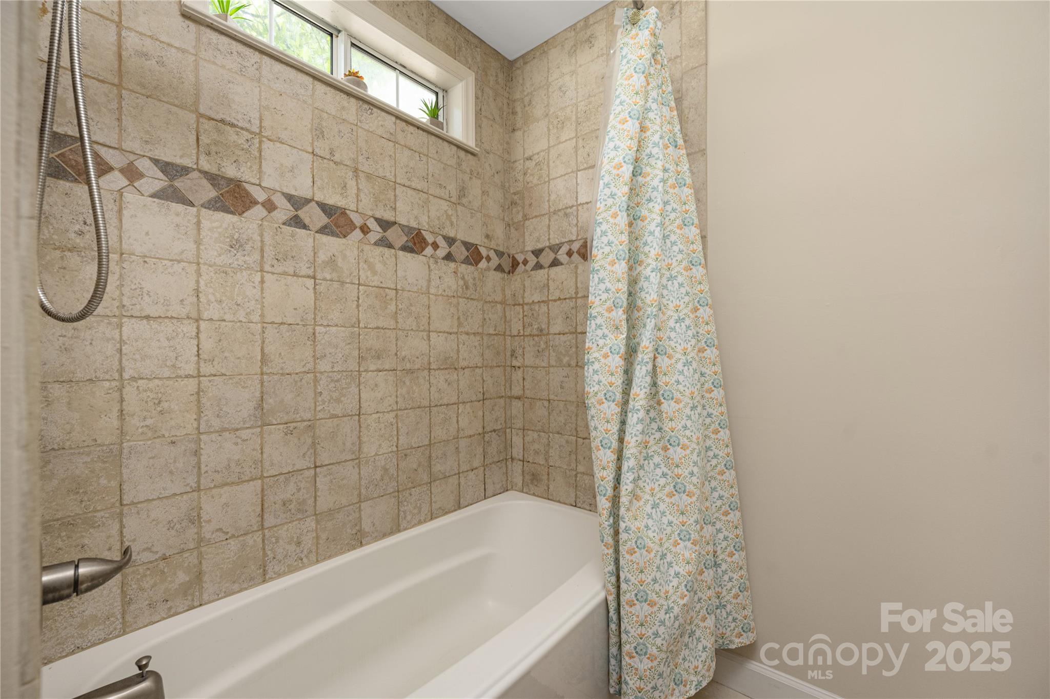 172 Valleybrook Drive 8 Property Photo 30