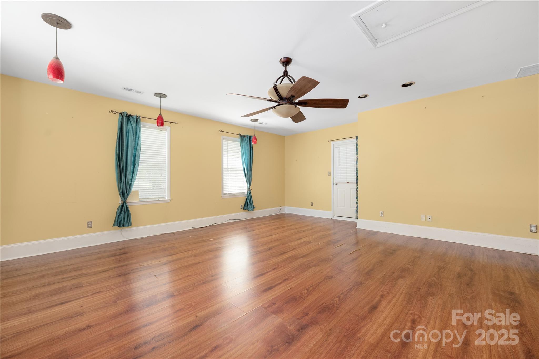 172 Valleybrook Drive 8 Property Photo 34