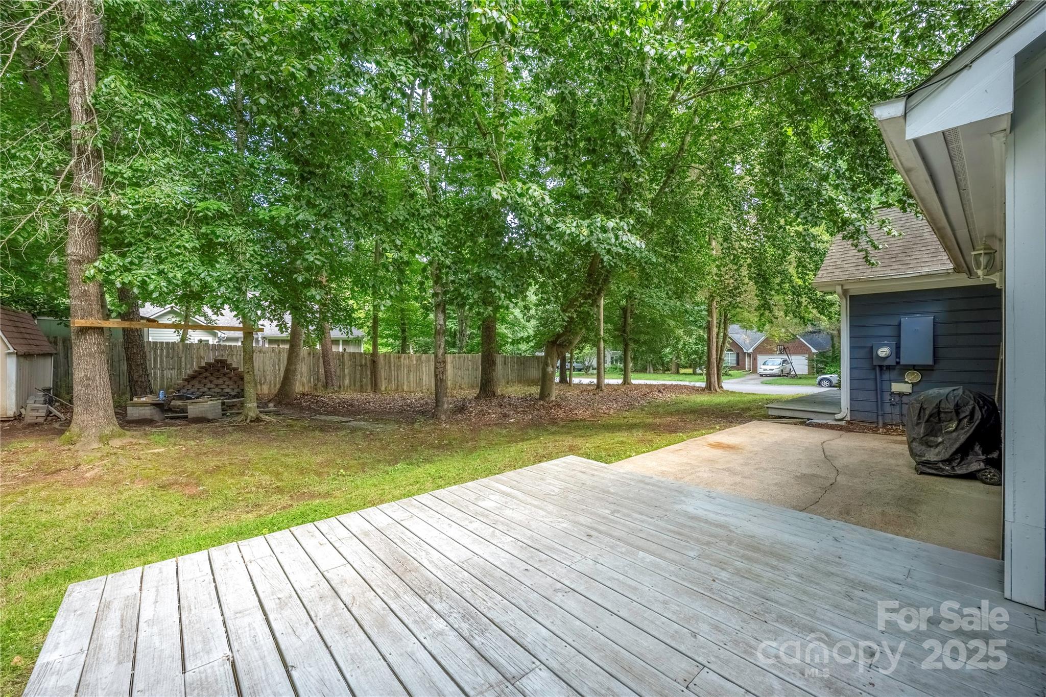 172 Valleybrook Drive 8 Property Photo 40