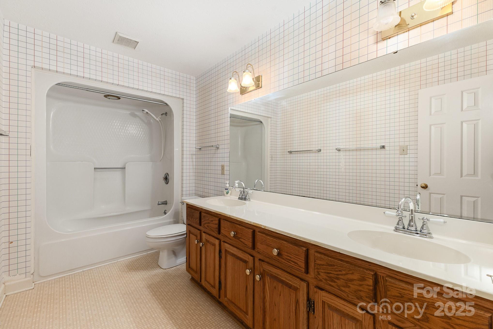 1750 Trellis Drive Property Photo 20