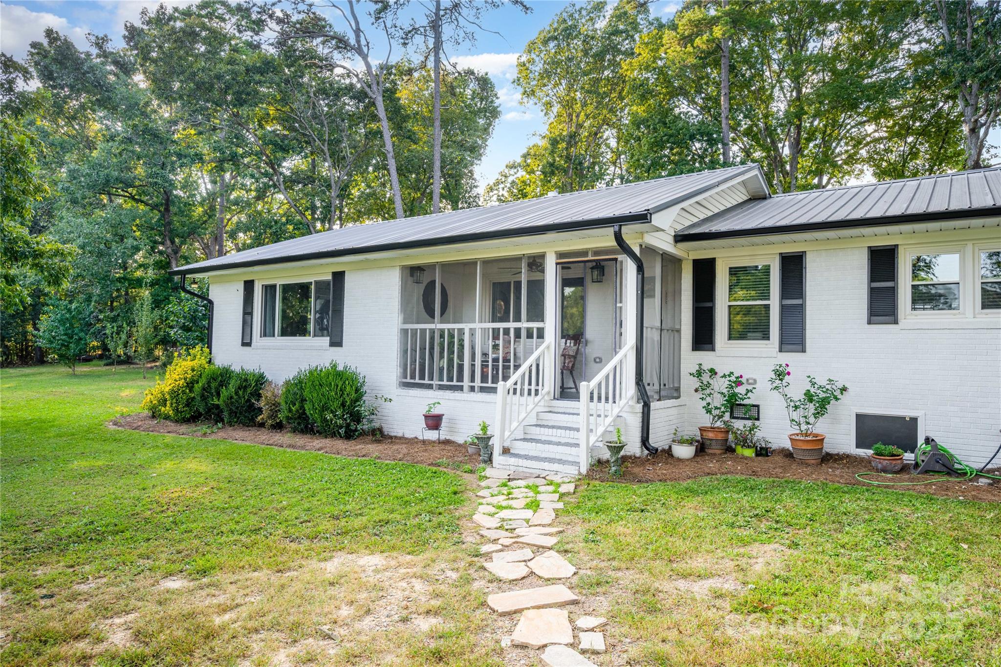 2320 Doster Road Property Photo 3