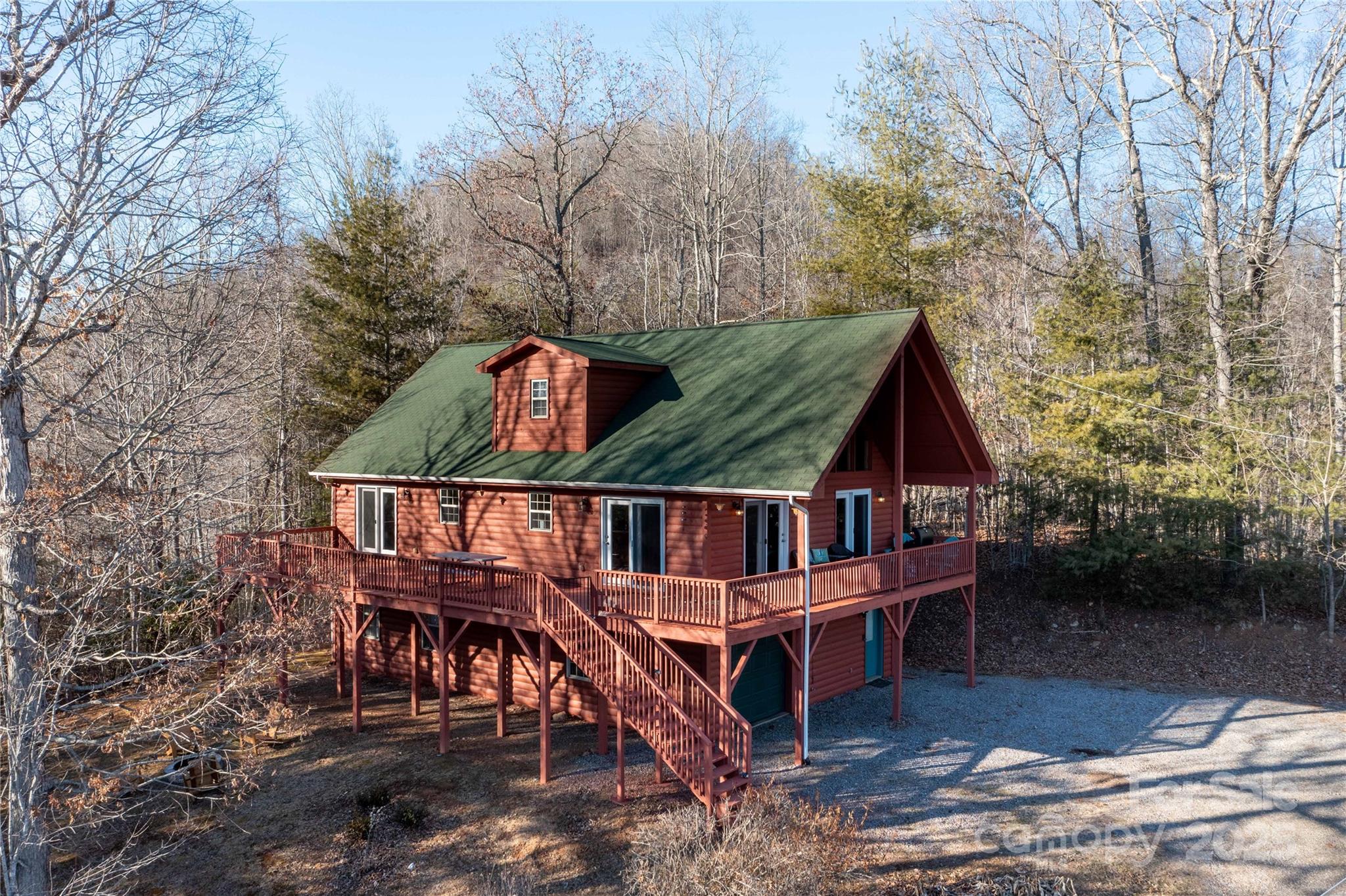 693 Blackberry Ridge Road Property Photo 1