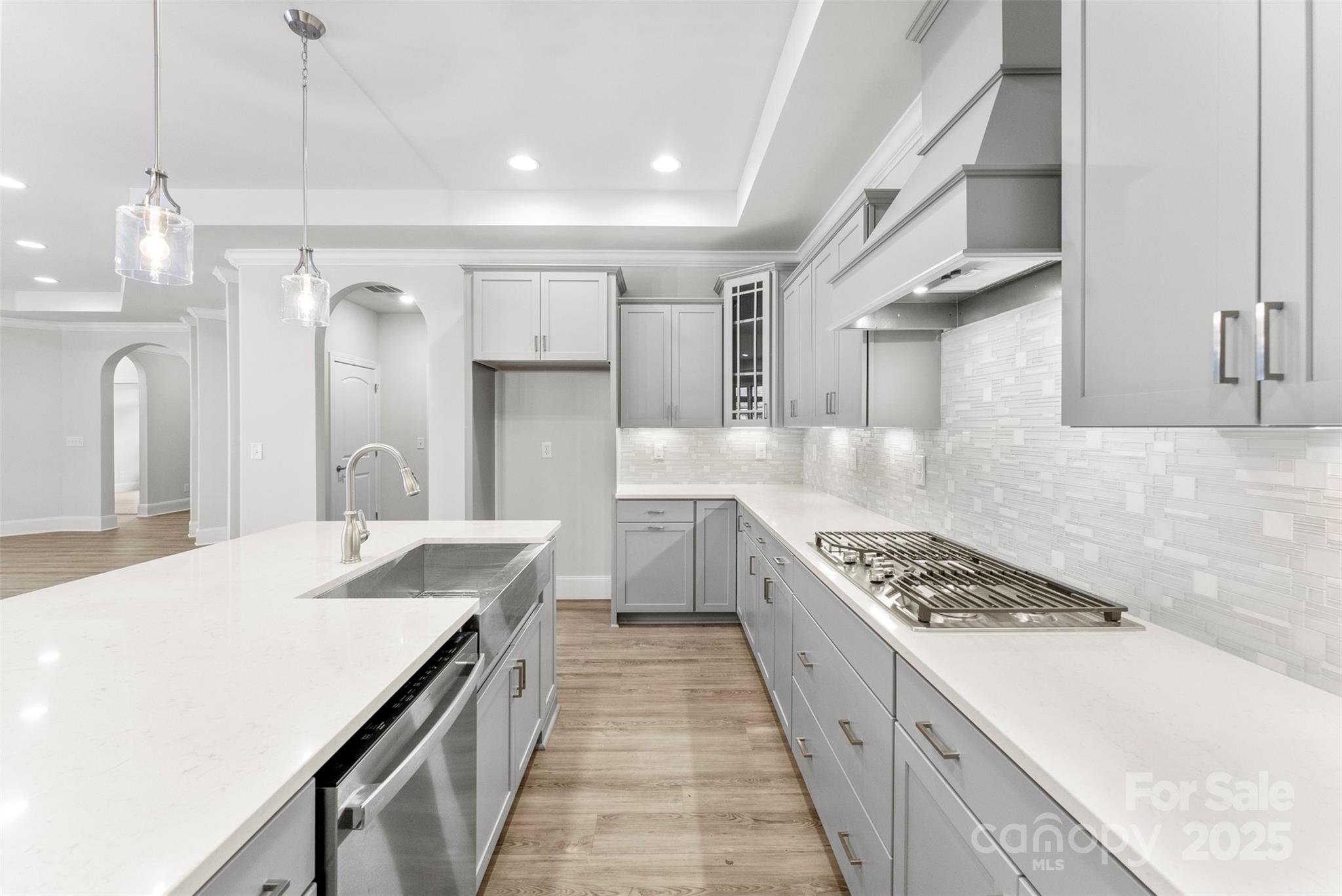 409 Newstyle Way Property Photo 7