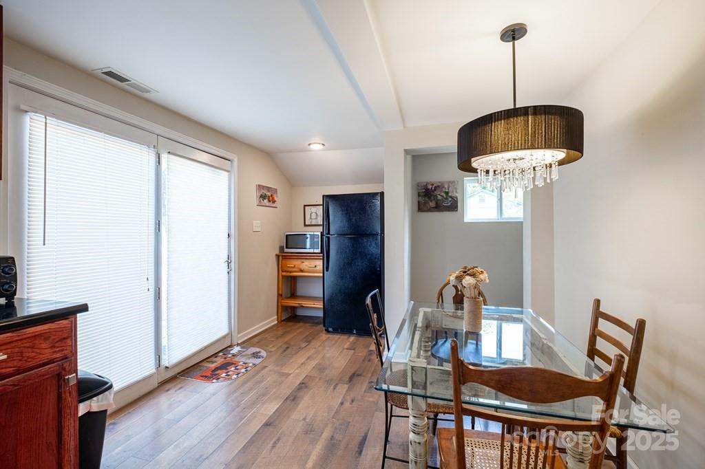5430 Ela Road Property Photo 8