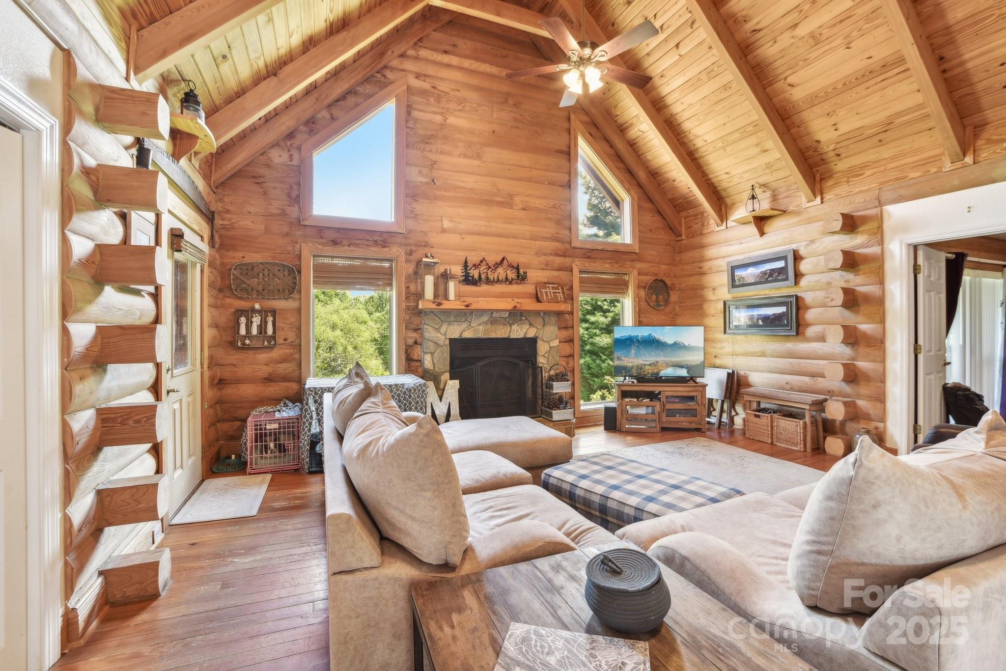 65 E Dream Street Property Photo 5