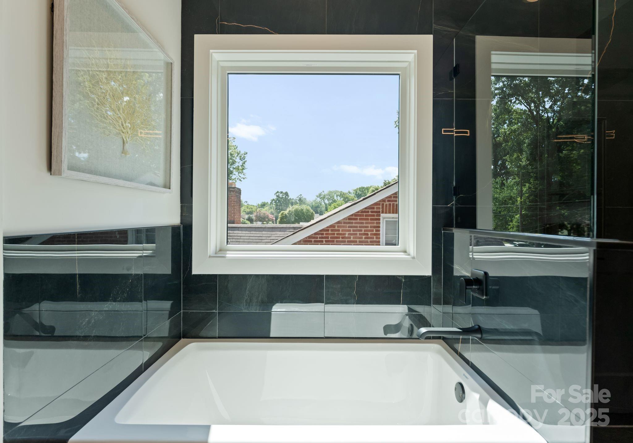 2004 St John Street Property Photo 34