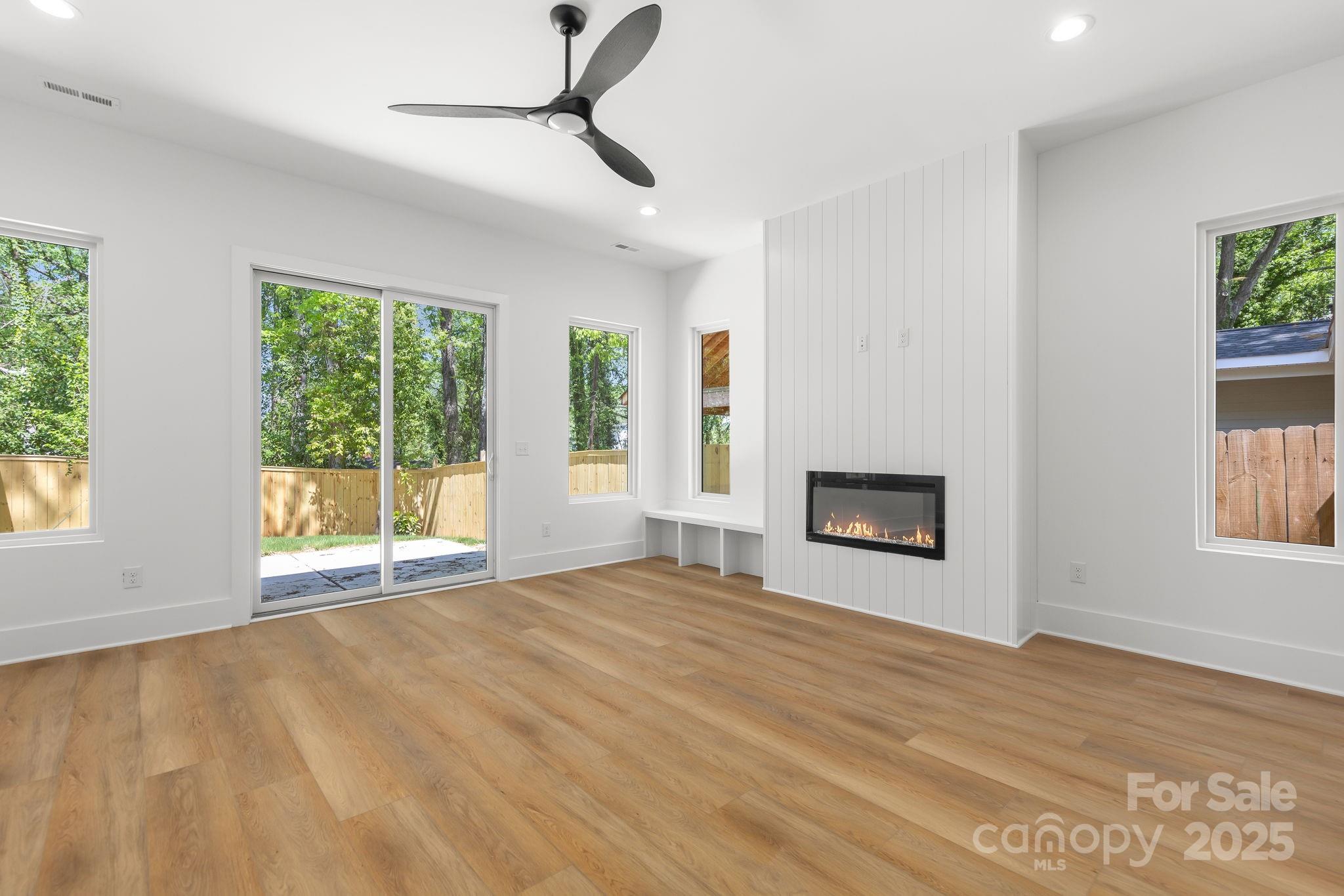 2004 St John Street Property Photo 36