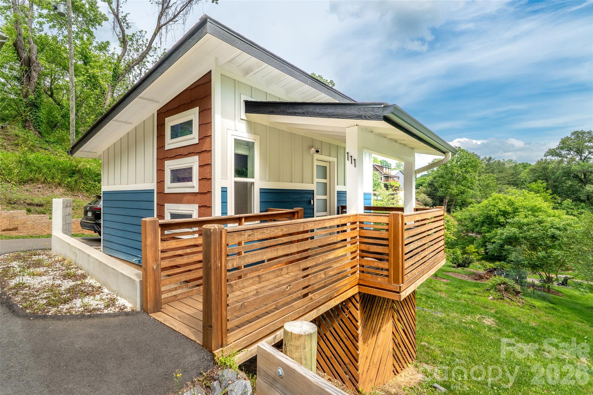109 Thurland Avenue Property Photo 1