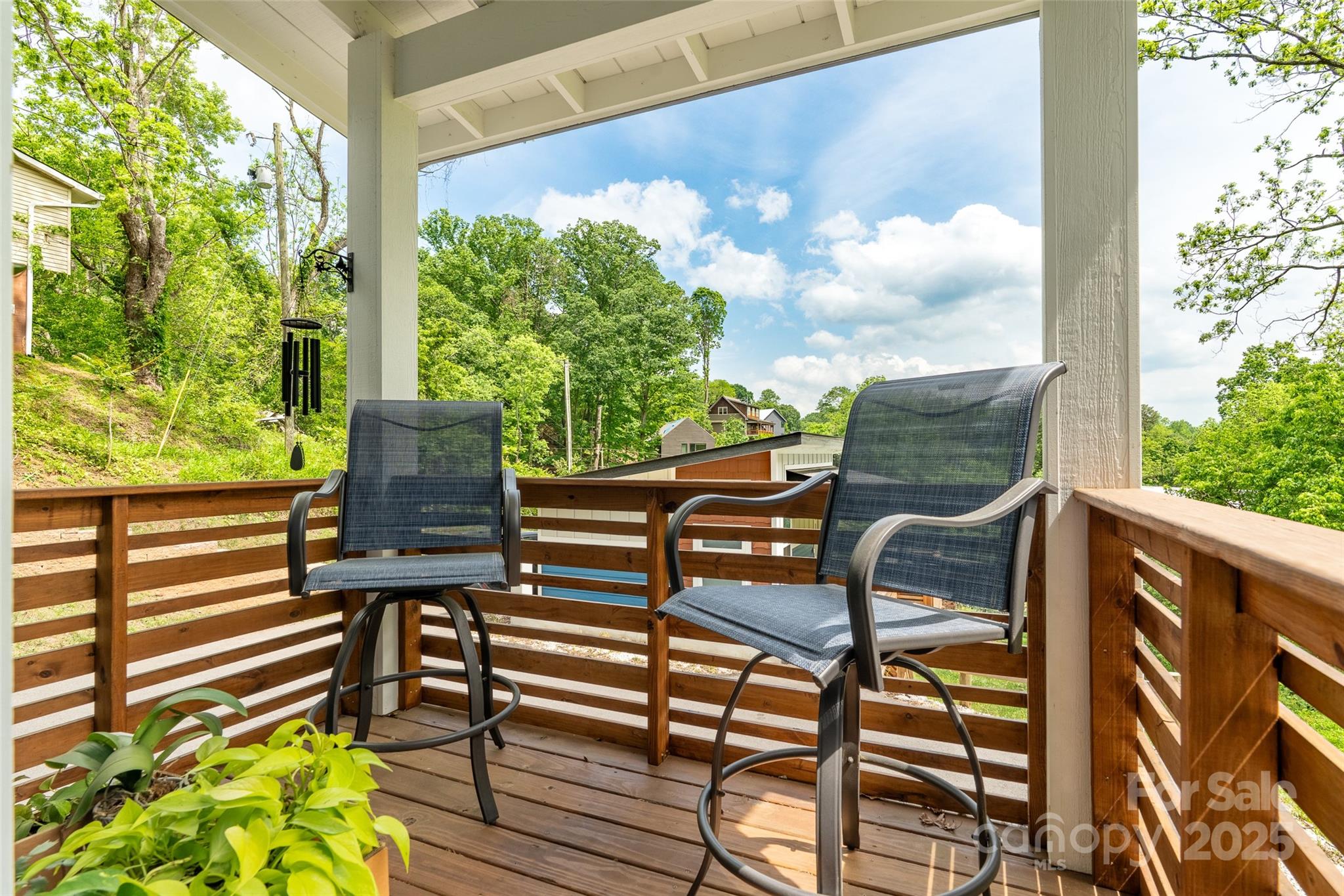 109 Thurland Avenue Property Photo 4