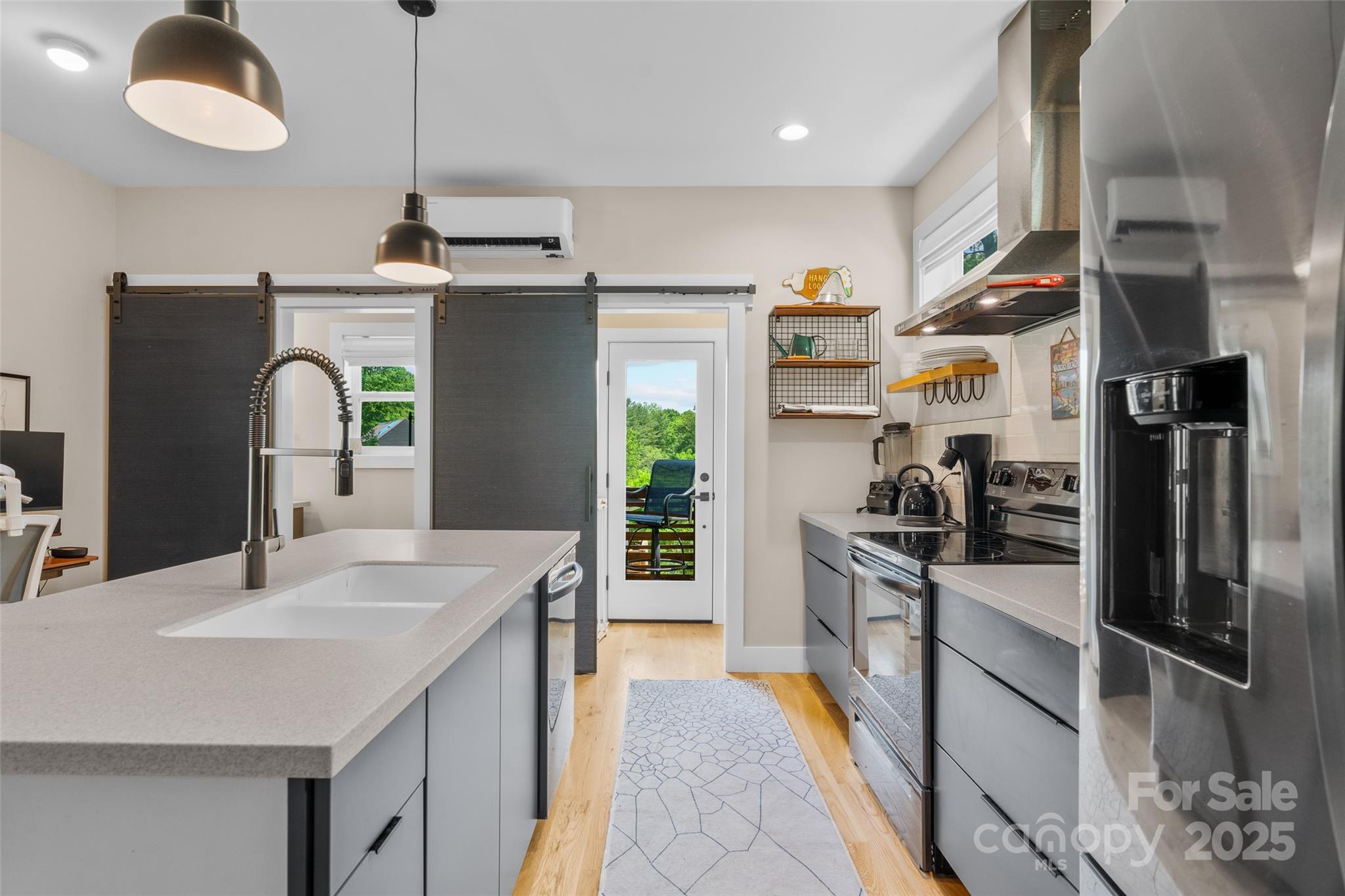 109 Thurland Avenue Property Photo 11