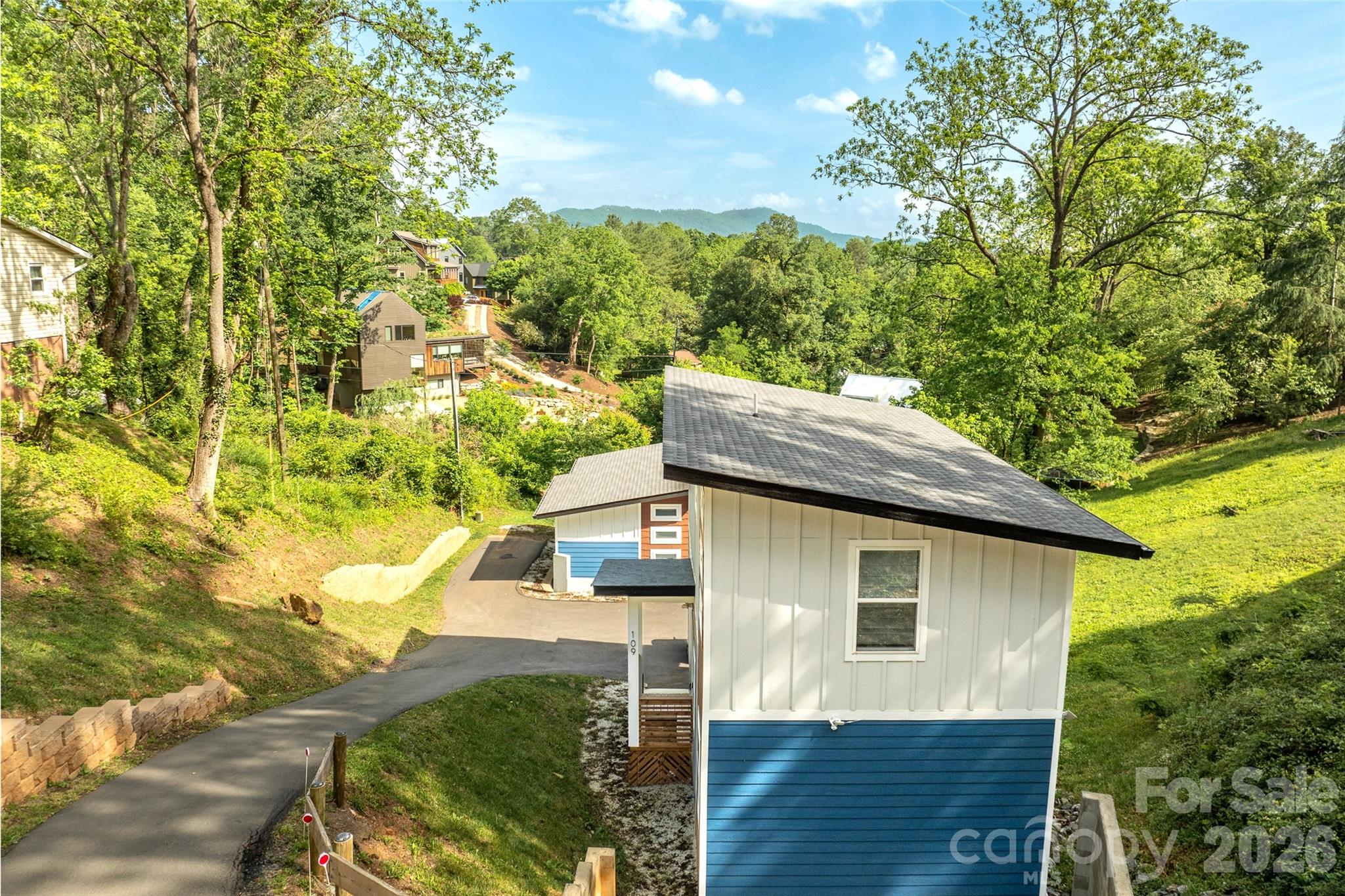 109 Thurland Avenue Property Photo 36