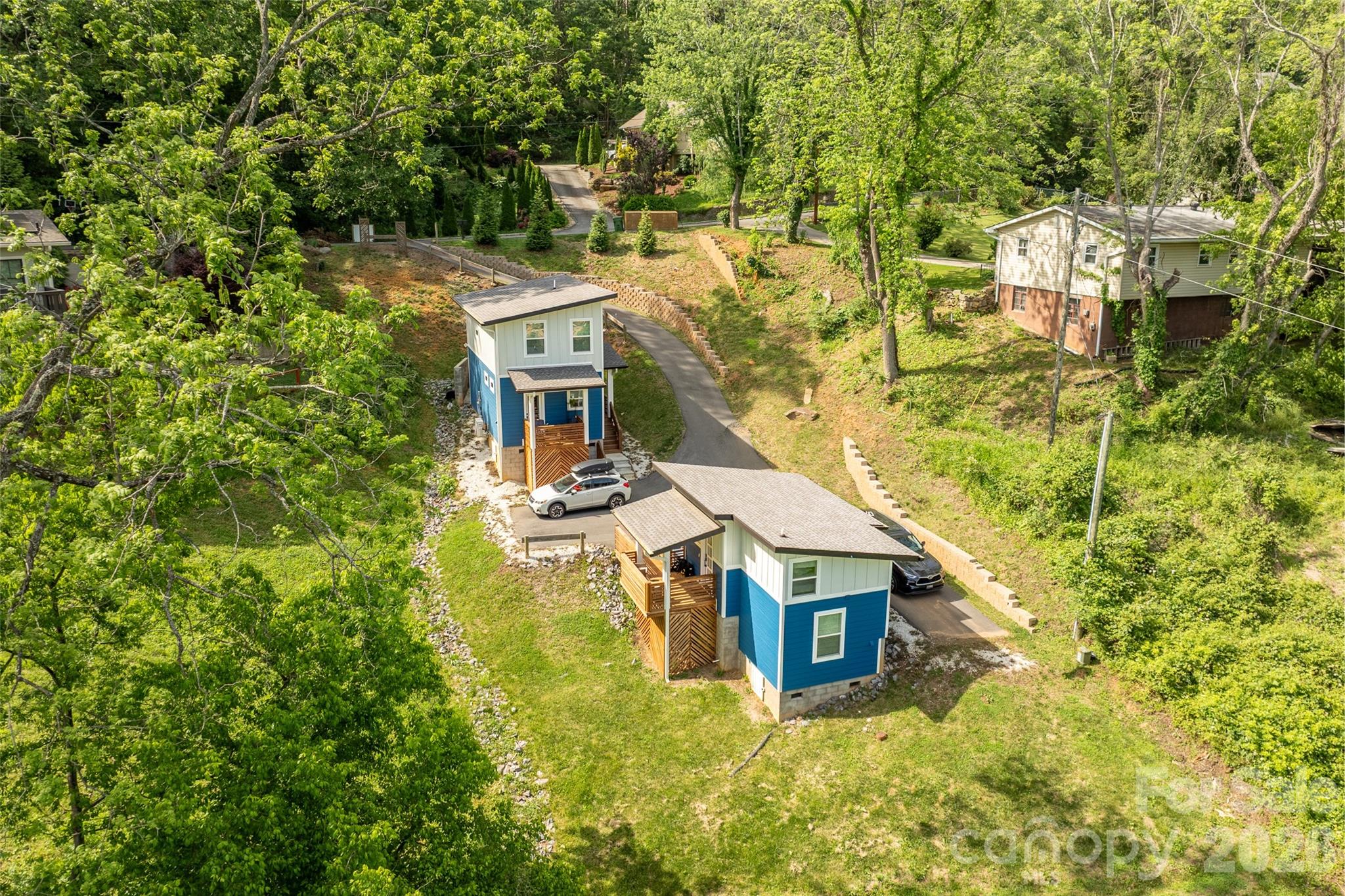 109 Thurland Avenue Property Photo 37