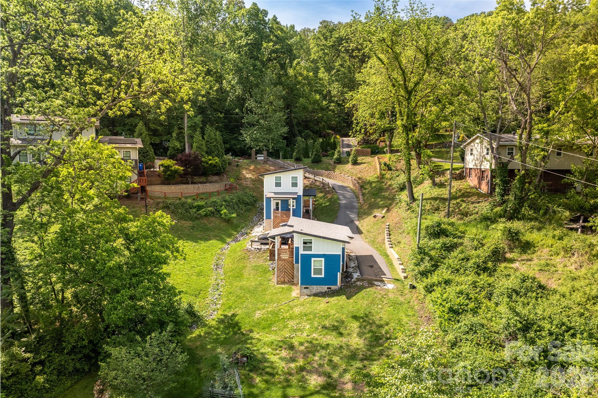 109 Thurland Avenue Property Photo 39
