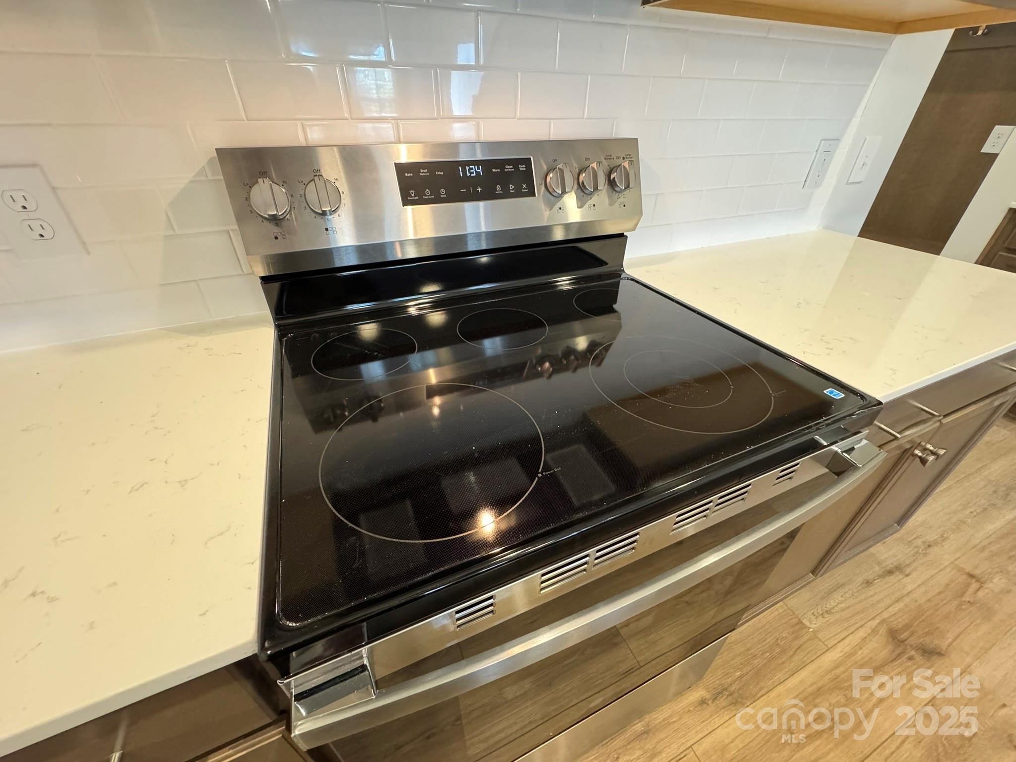 4750 Lakeview Road 18 Property Photo 19