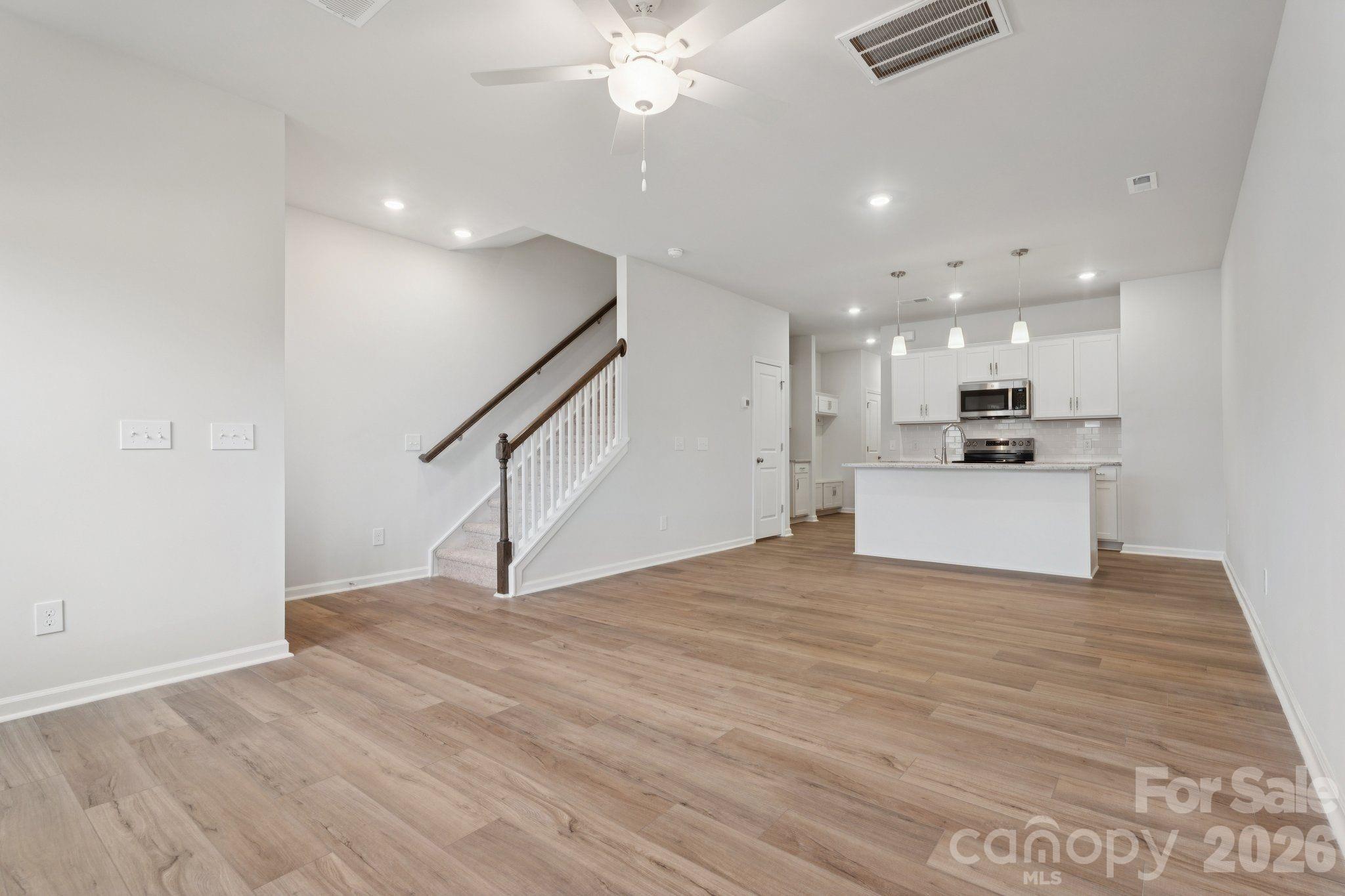 4742 Lakeview Road 17 Property Photo 2