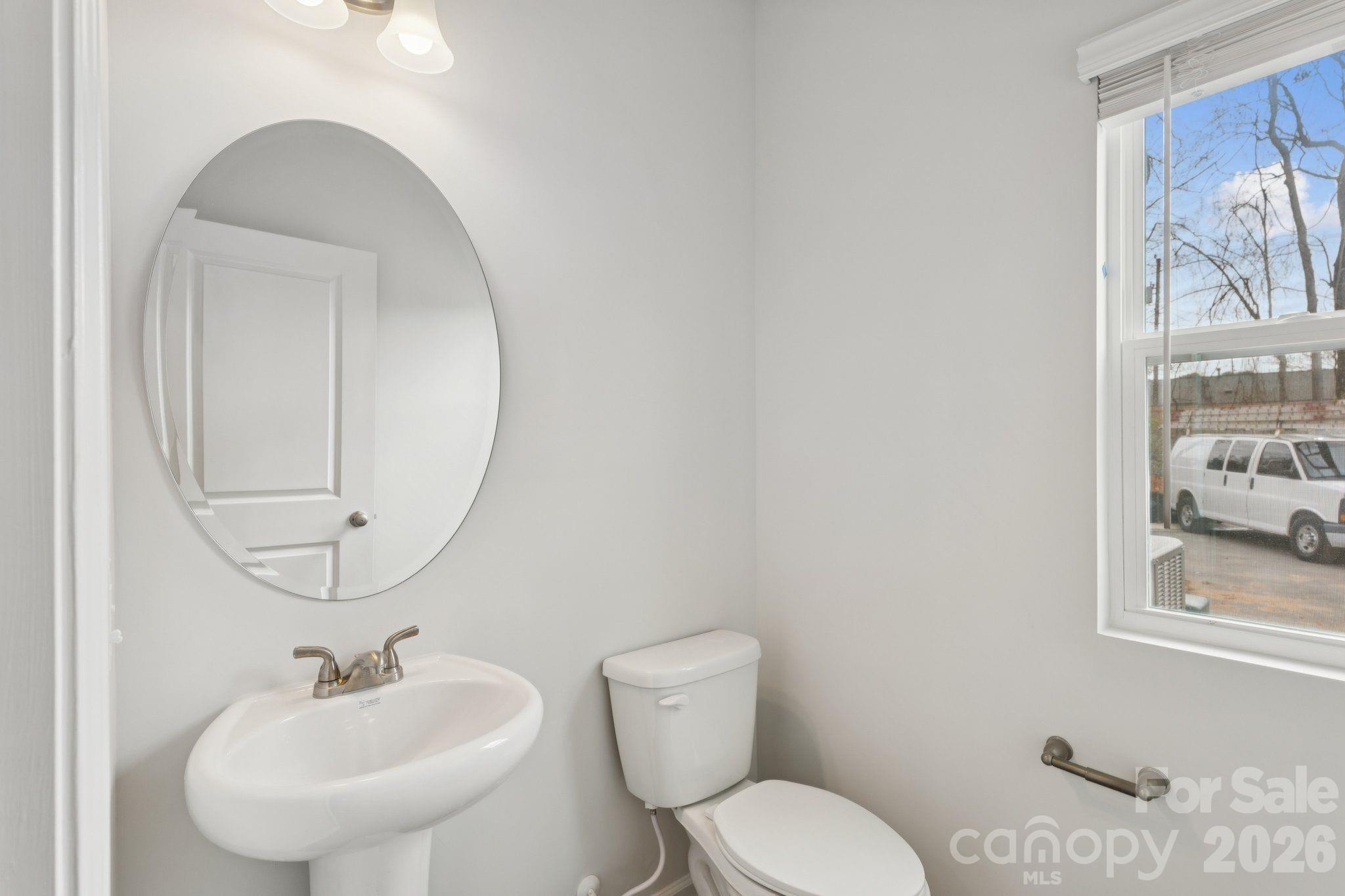 4742 Lakeview Road 17 Property Photo 6