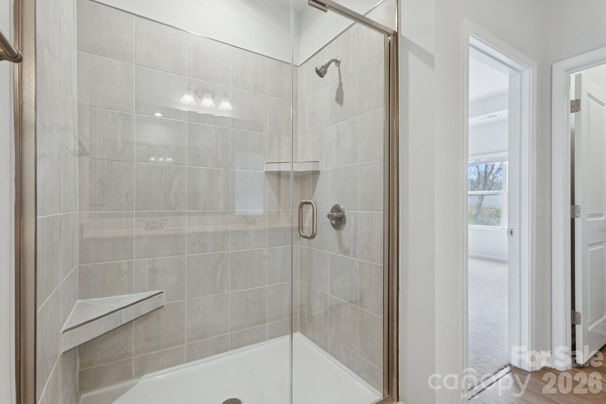 4742 Lakeview Road 17 Property Photo 11