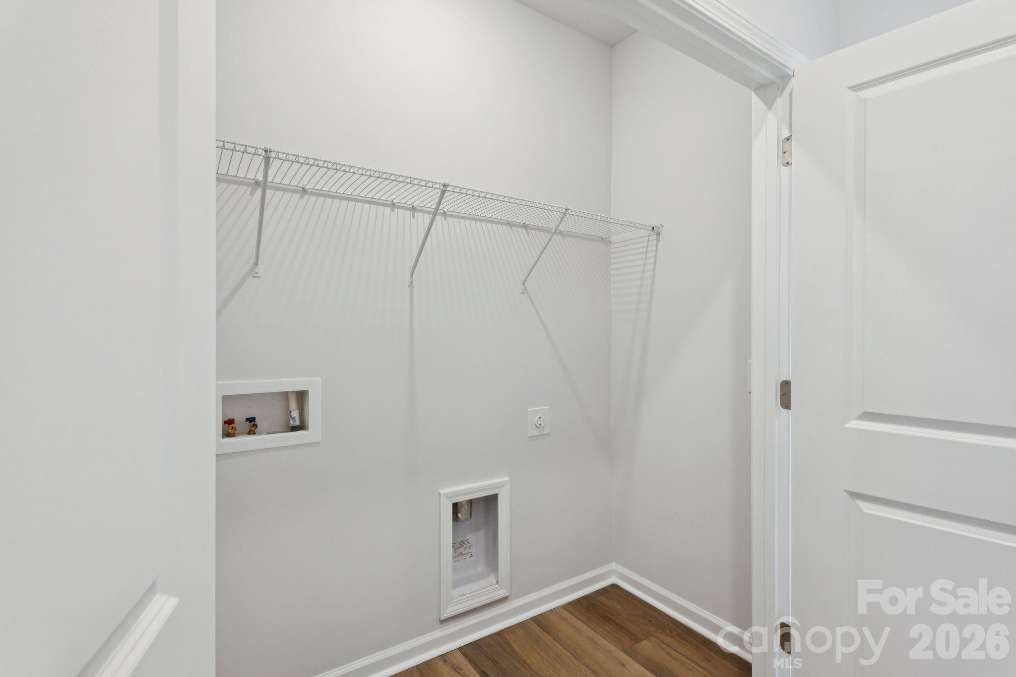 4742 Lakeview Road 17 Property Photo 12