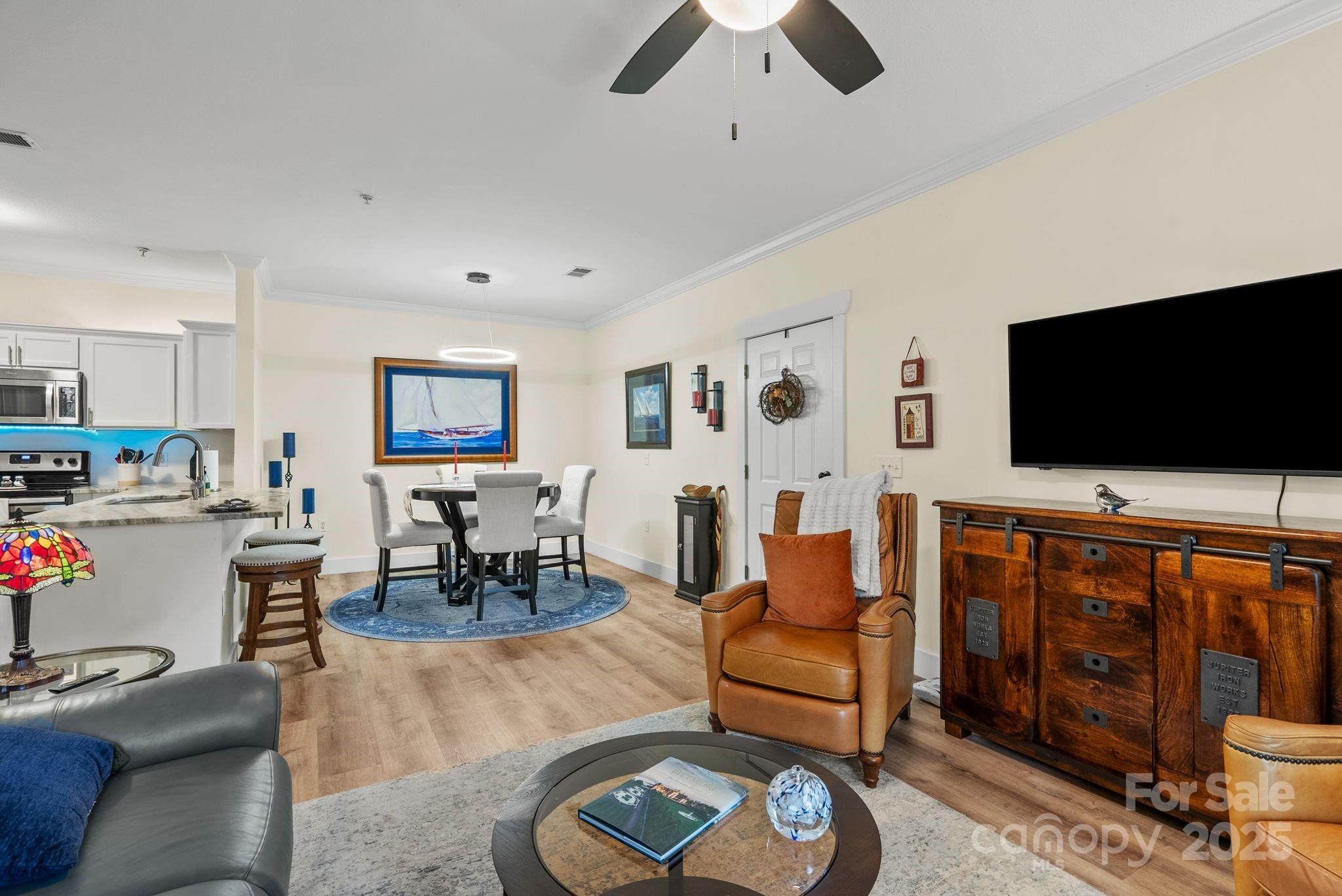 435 Appeldoorn Circle Property Photo 9