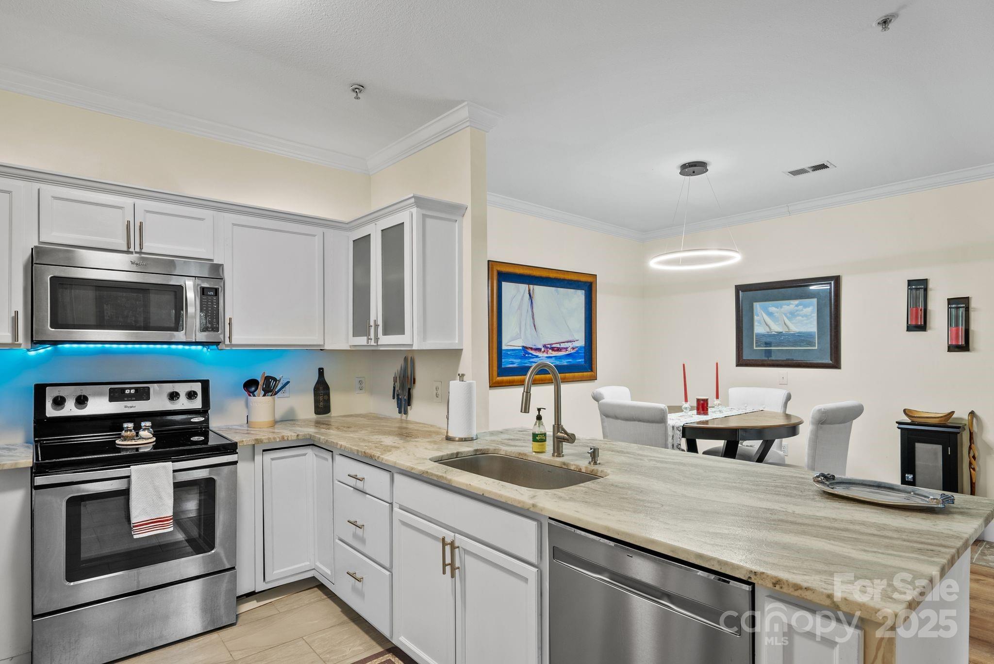 435 Appeldoorn Circle Property Photo 12