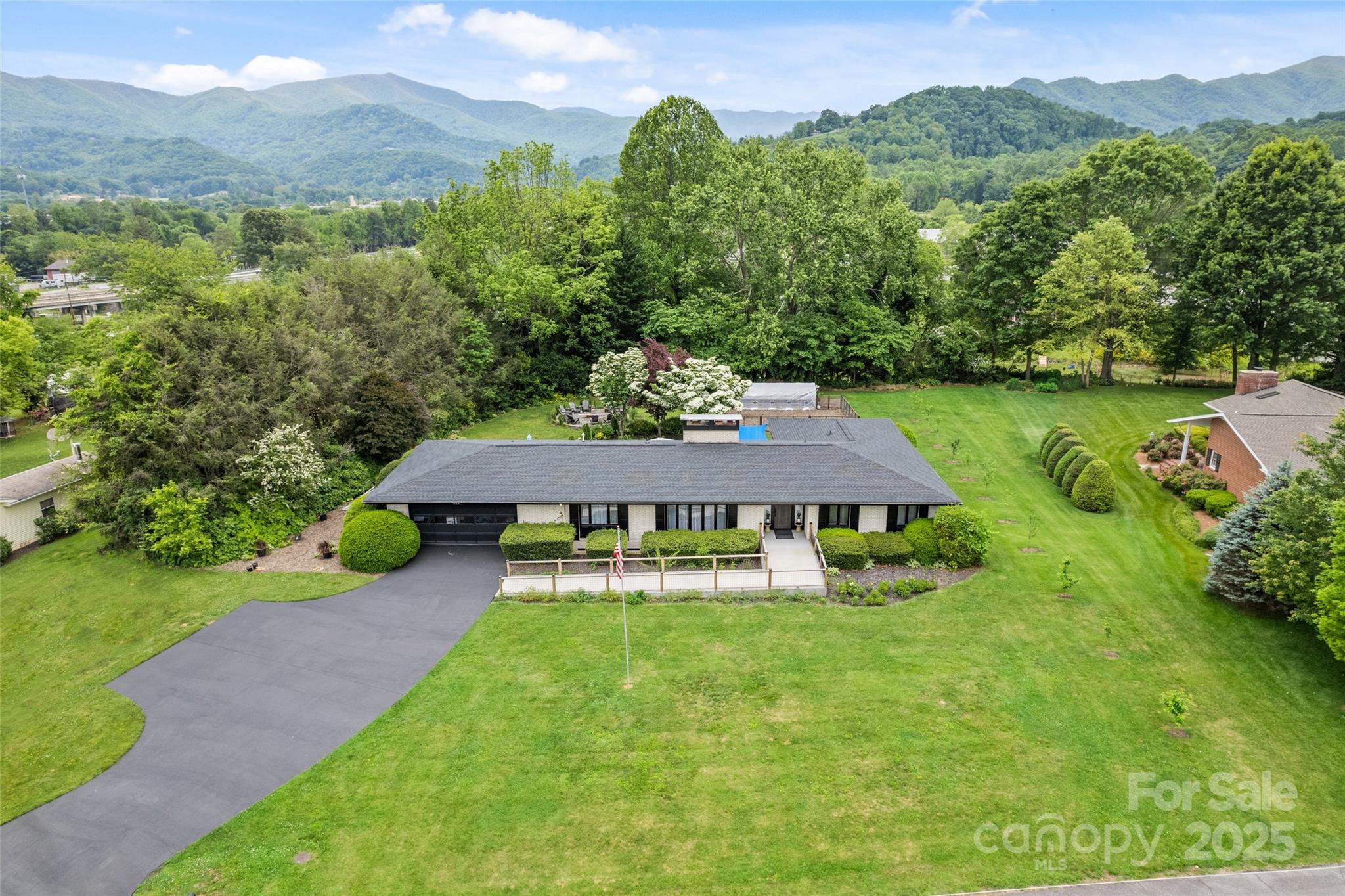 225 Valley View Terrace Property Photo