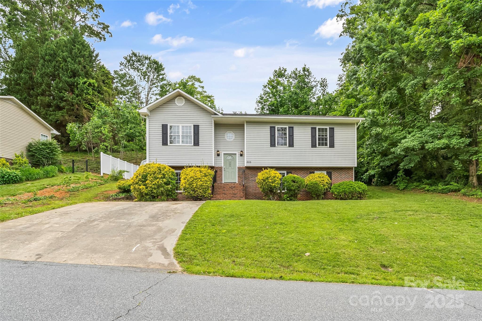 205 Davis Drive Property Photo 2
