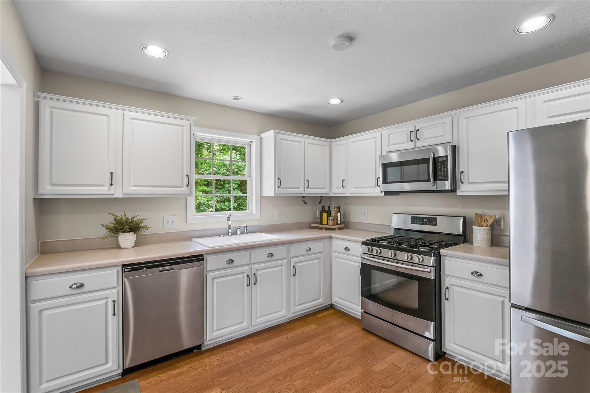 205 Davis Drive Property Photo 11