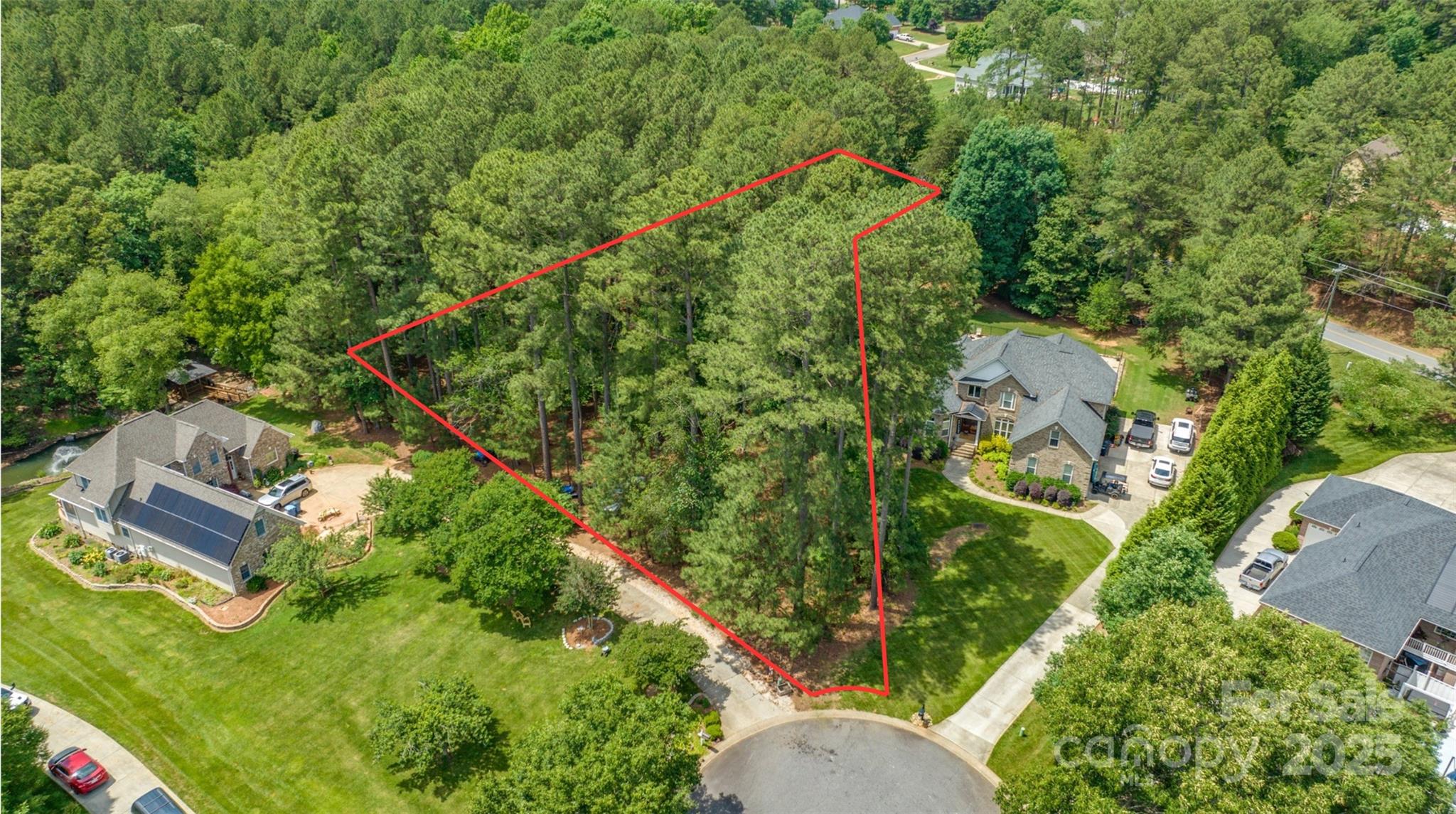 9207 Belle Pines Court Property Photo 1