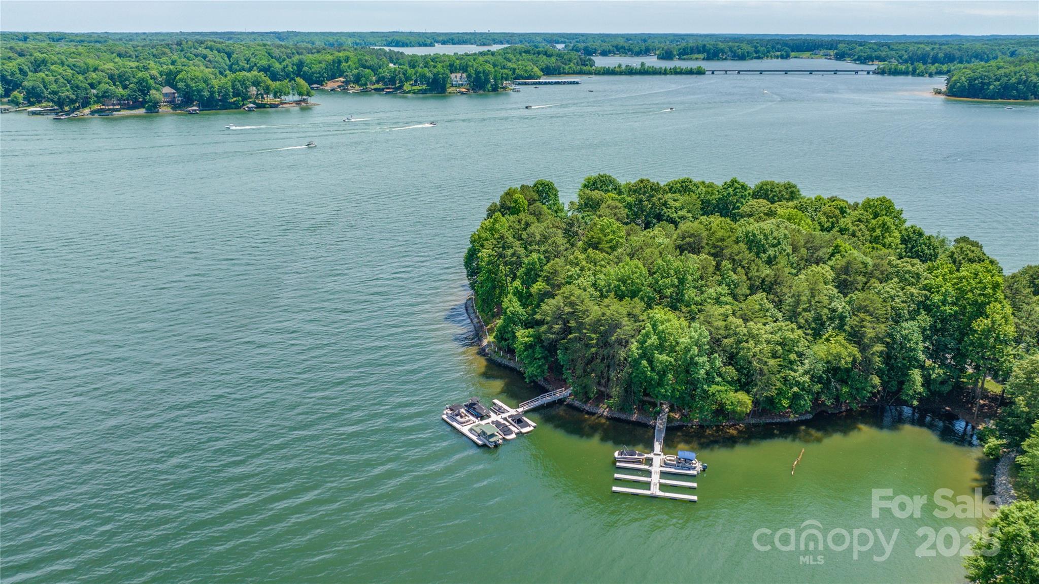 9207 Belle Pines Court Property Photo 12